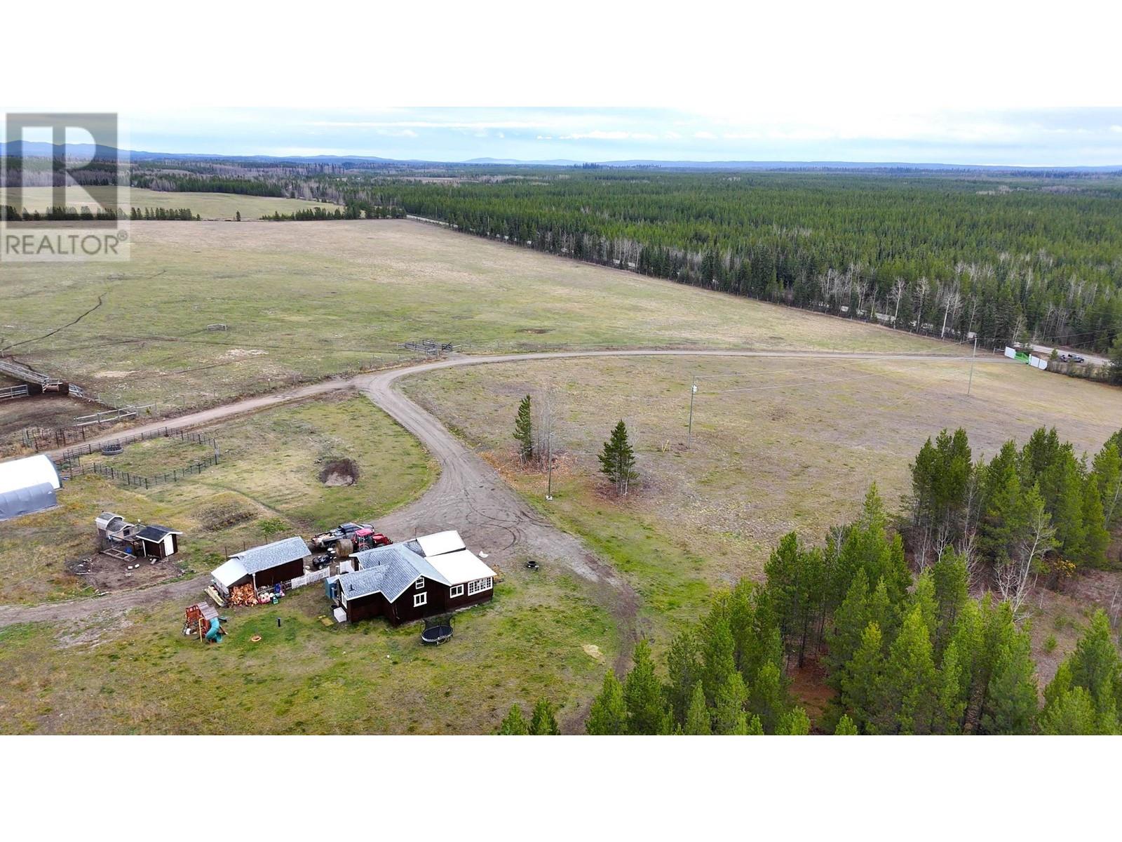 22750 Sturgeon Point Road, Vanderhoof, British Columbia  V0J 3A2 - Photo 9 - R2828986