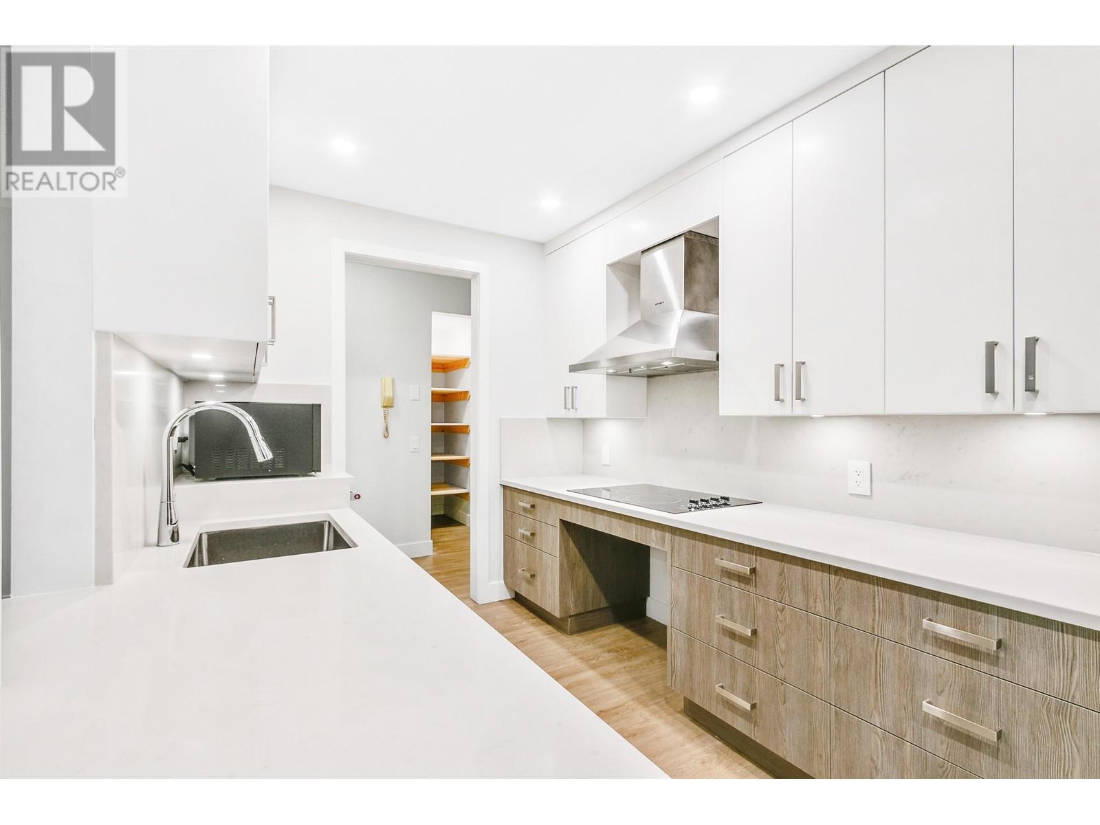 108 2770 Burrard Street, Vancouver, British Columbia  V6J 3J8 - Photo 12 - R2825744