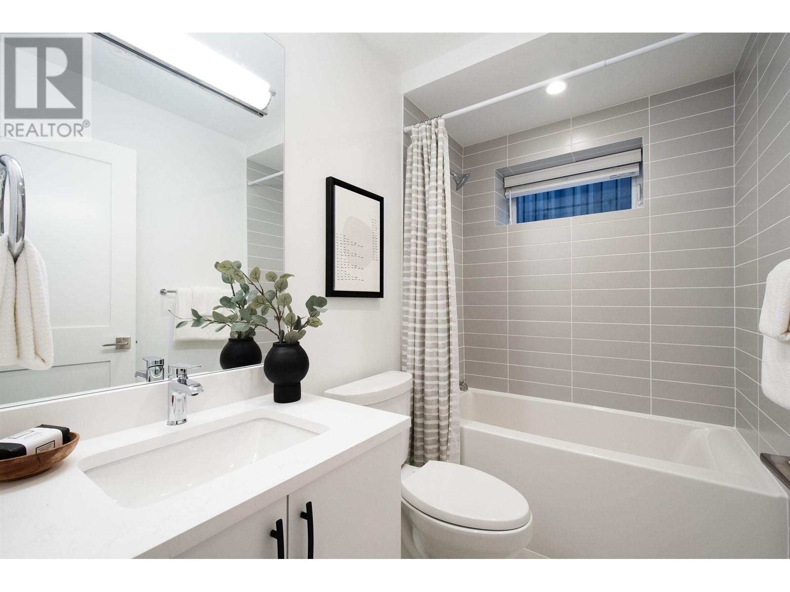 352 14th West Street, North Vancouver, British Columbia  V7M 1P6 - Photo 27 - R2826429