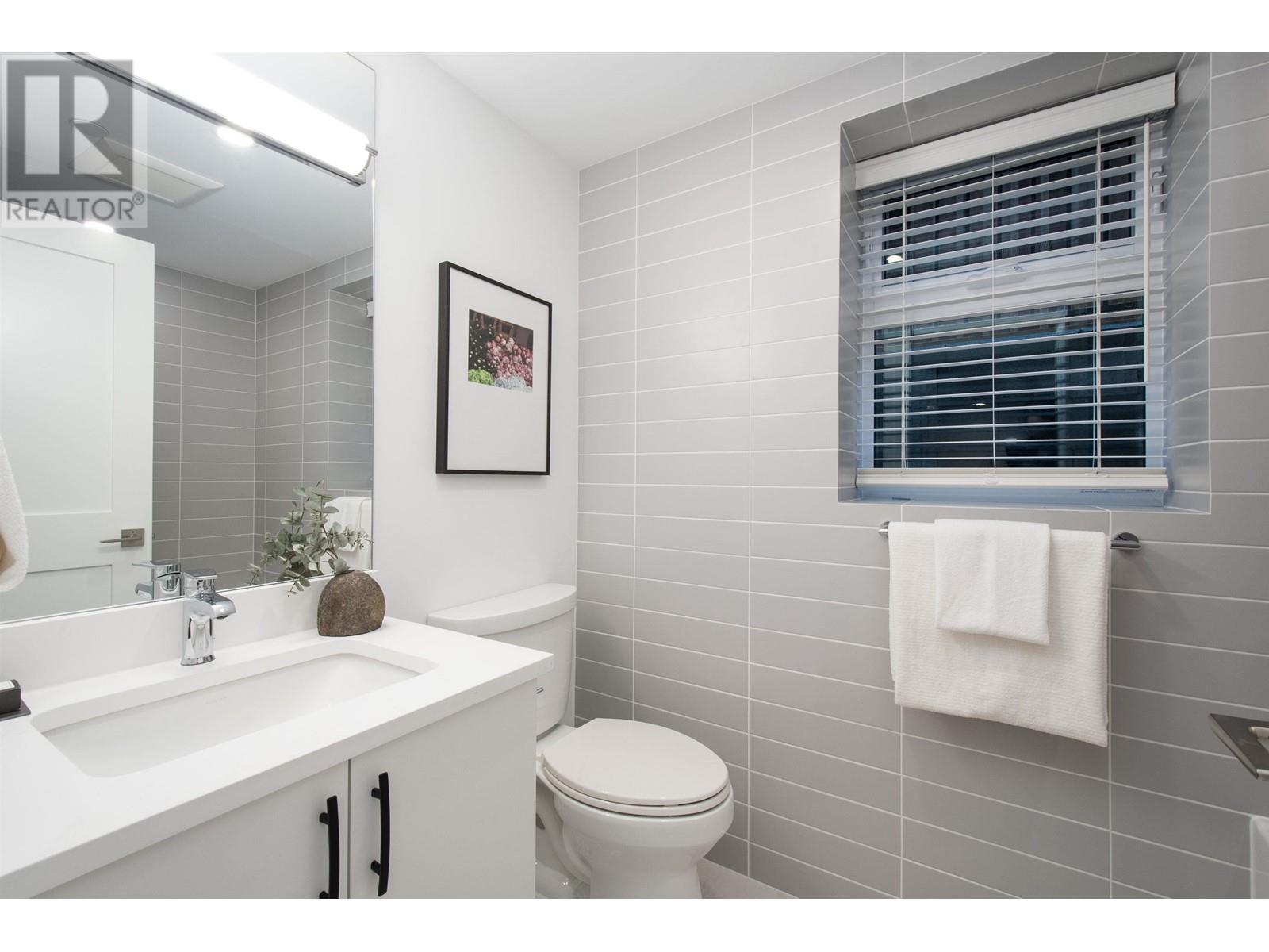 352 14th West Street, North Vancouver, British Columbia  V7M 1P6 - Photo 28 - R2826429