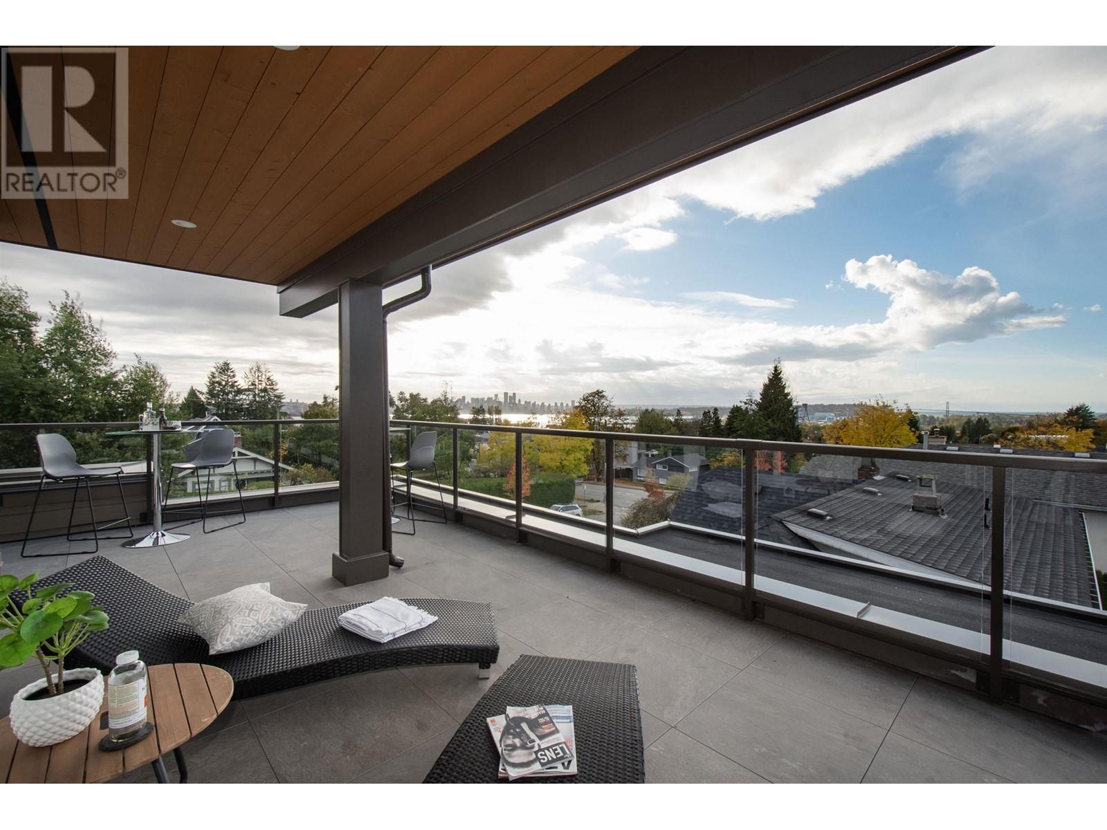 352 14th West Street, North Vancouver, British Columbia  V7M 1P6 - Photo 35 - R2826429