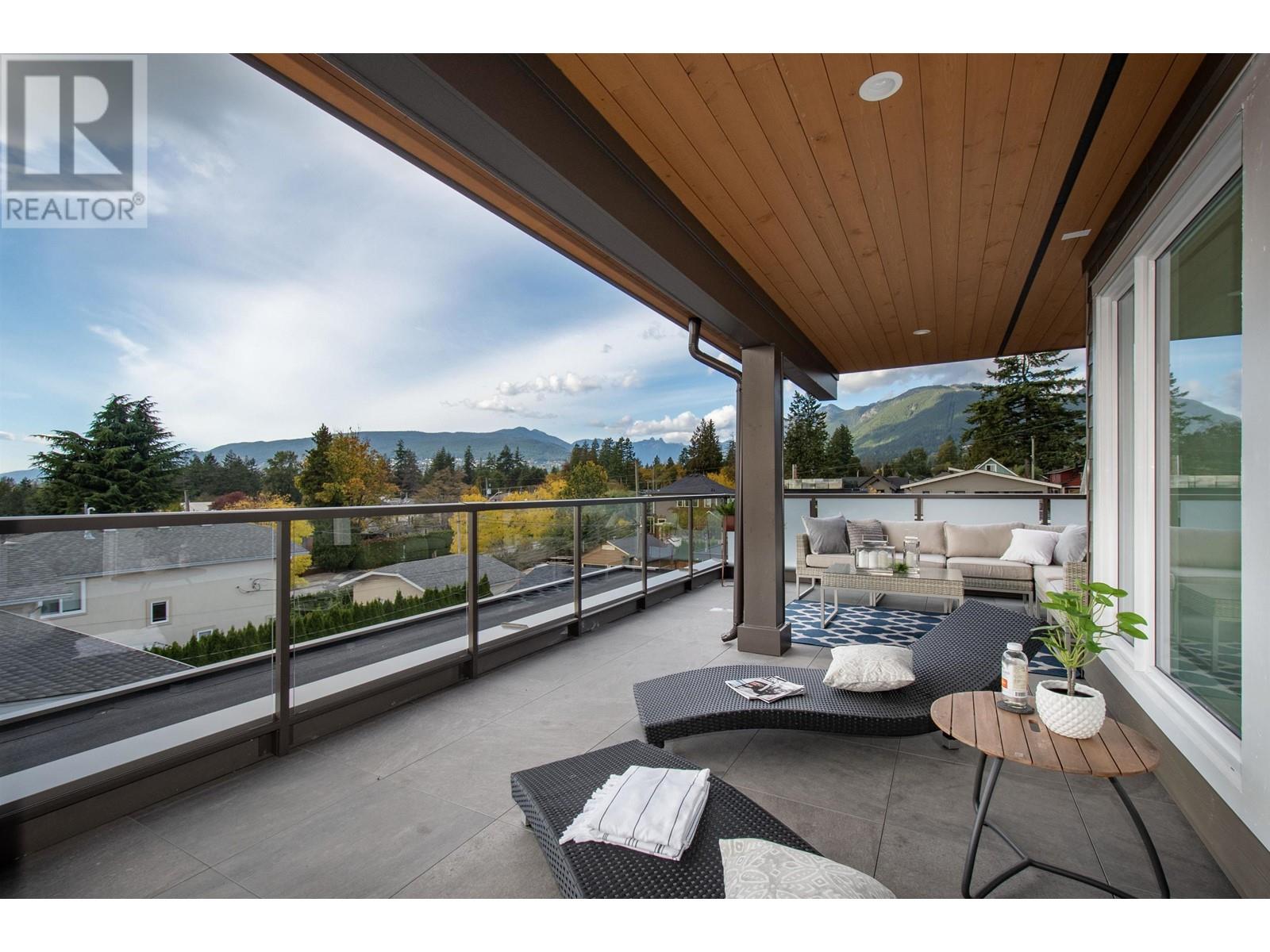 354 14th West Street, North Vancouver, British Columbia  V7M 1P6 - Photo 38 - R2826436