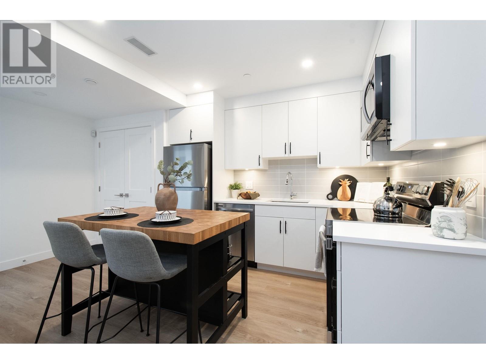 354 14th West Street, North Vancouver, British Columbia  V7M 1P6 - Photo 34 - R2826436