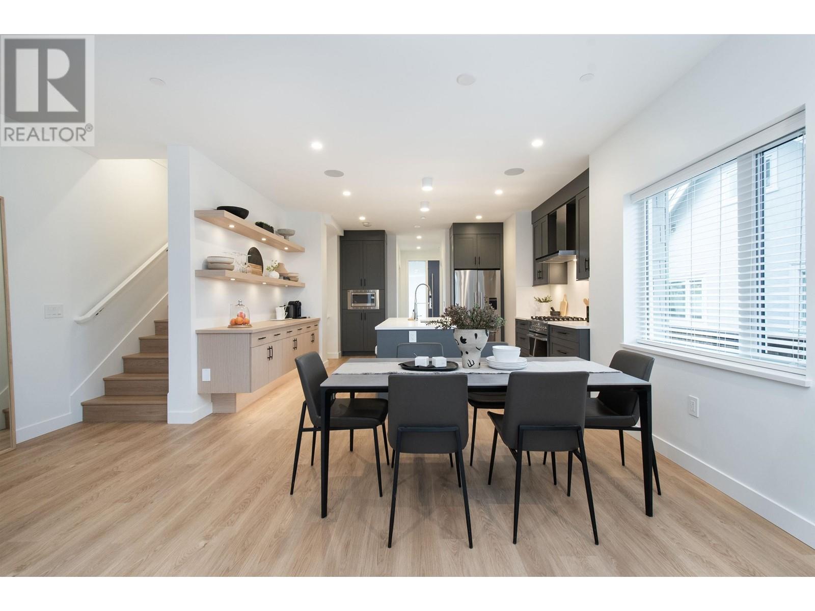 354 14th West Street, North Vancouver, British Columbia  V7M 1P6 - Photo 10 - R2826436