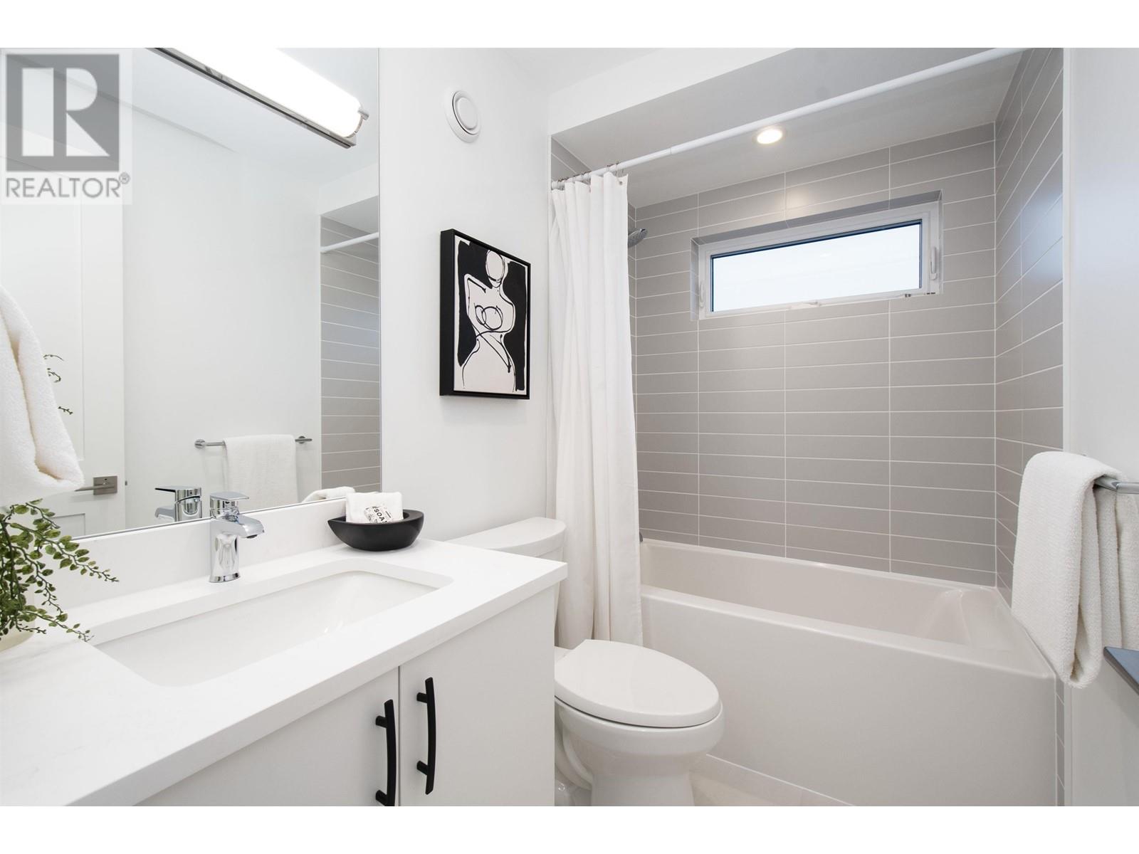 354 14th West Street, North Vancouver, British Columbia  V7M 1P6 - Photo 23 - R2826436