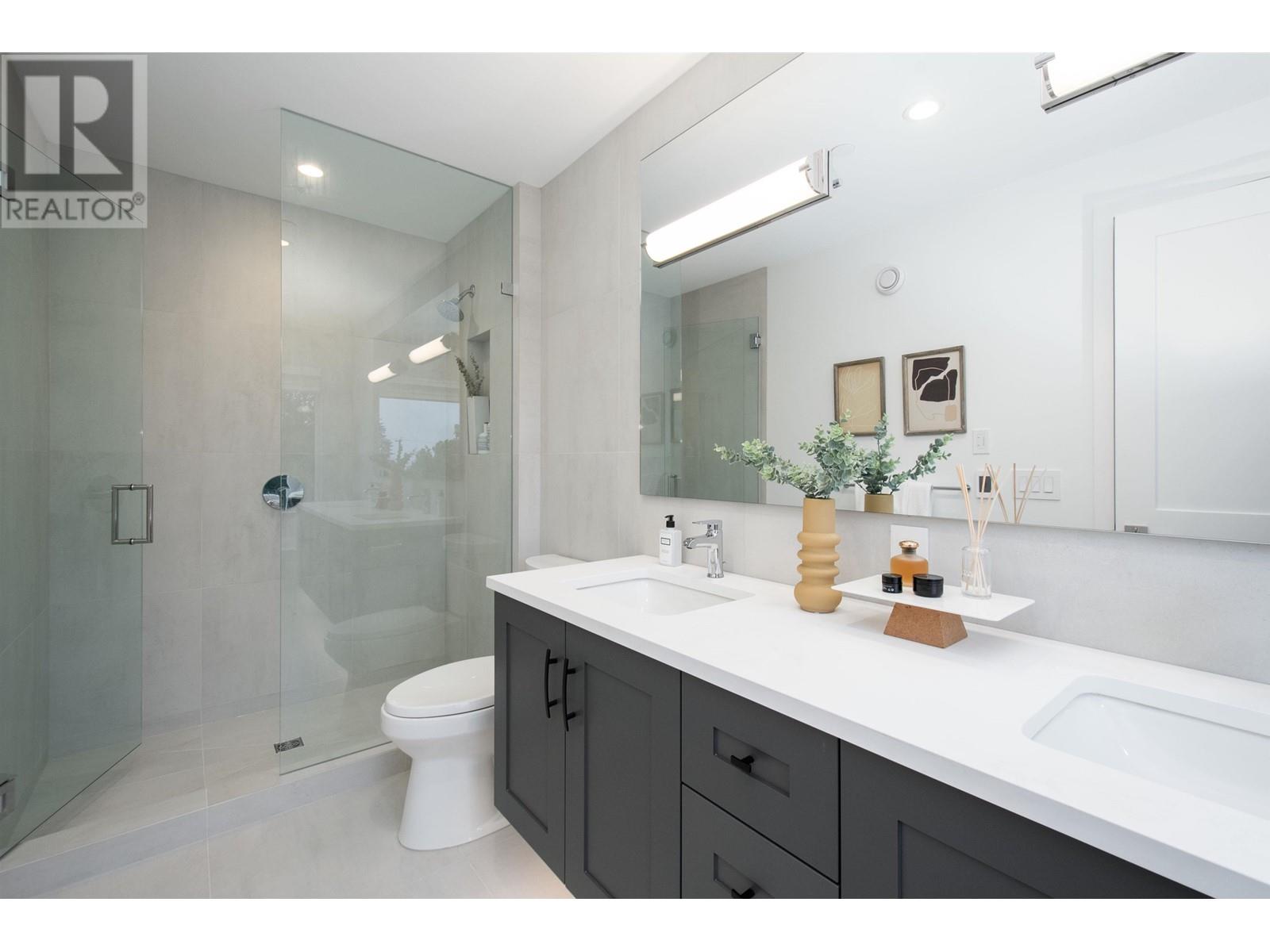 354 14th West Street, North Vancouver, British Columbia  V7M 1P6 - Photo 19 - R2826436
