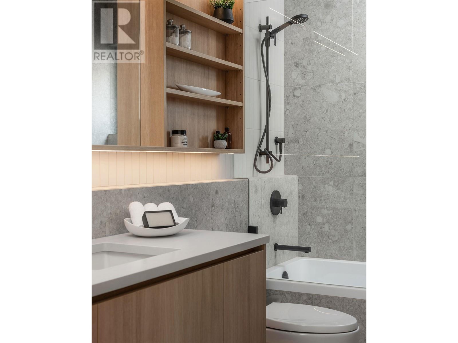 569 W 17th Avenue, Vancouver, British Columbia  V5Z 1T6 - Photo 3 - R2829075