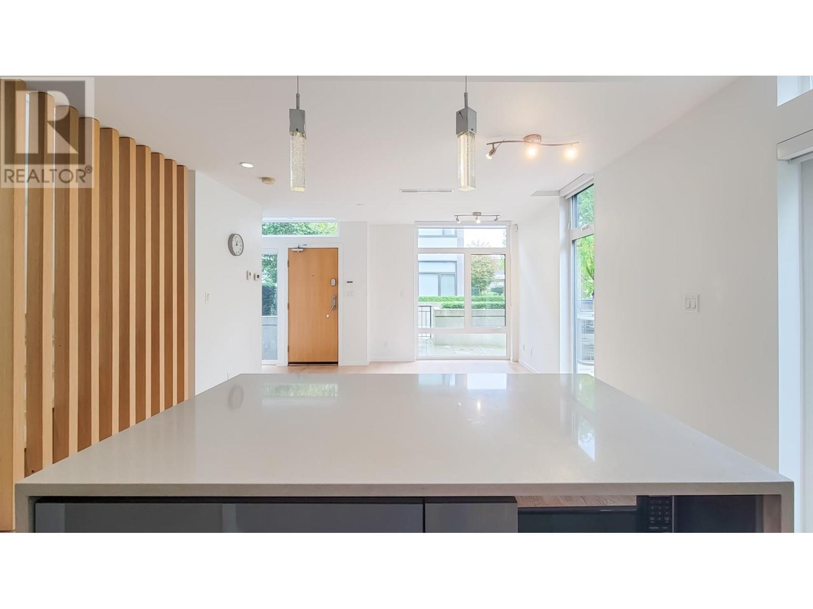 6058 Oak Street, Vancouver, British Columbia  V6M 2W2 - Photo 2 - R2829083