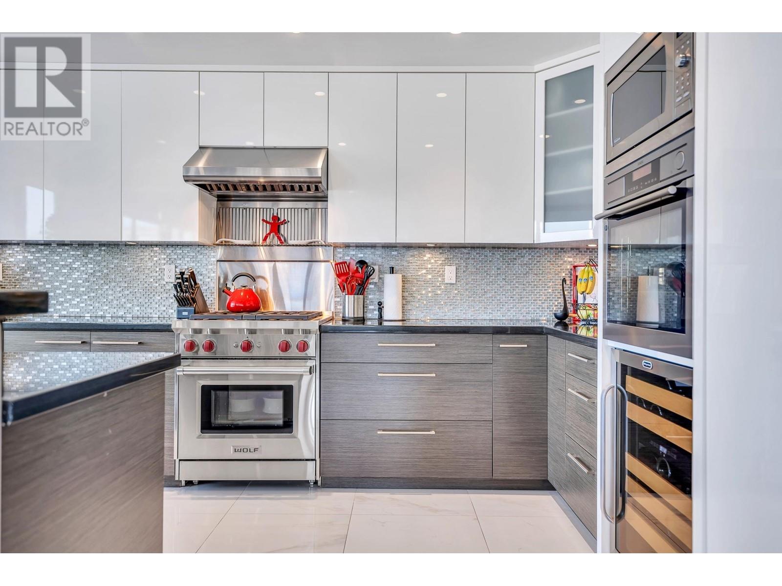 3401 939 Homer Street, Vancouver, British Columbia  V6B 2W6 - Photo 13 - R2829095