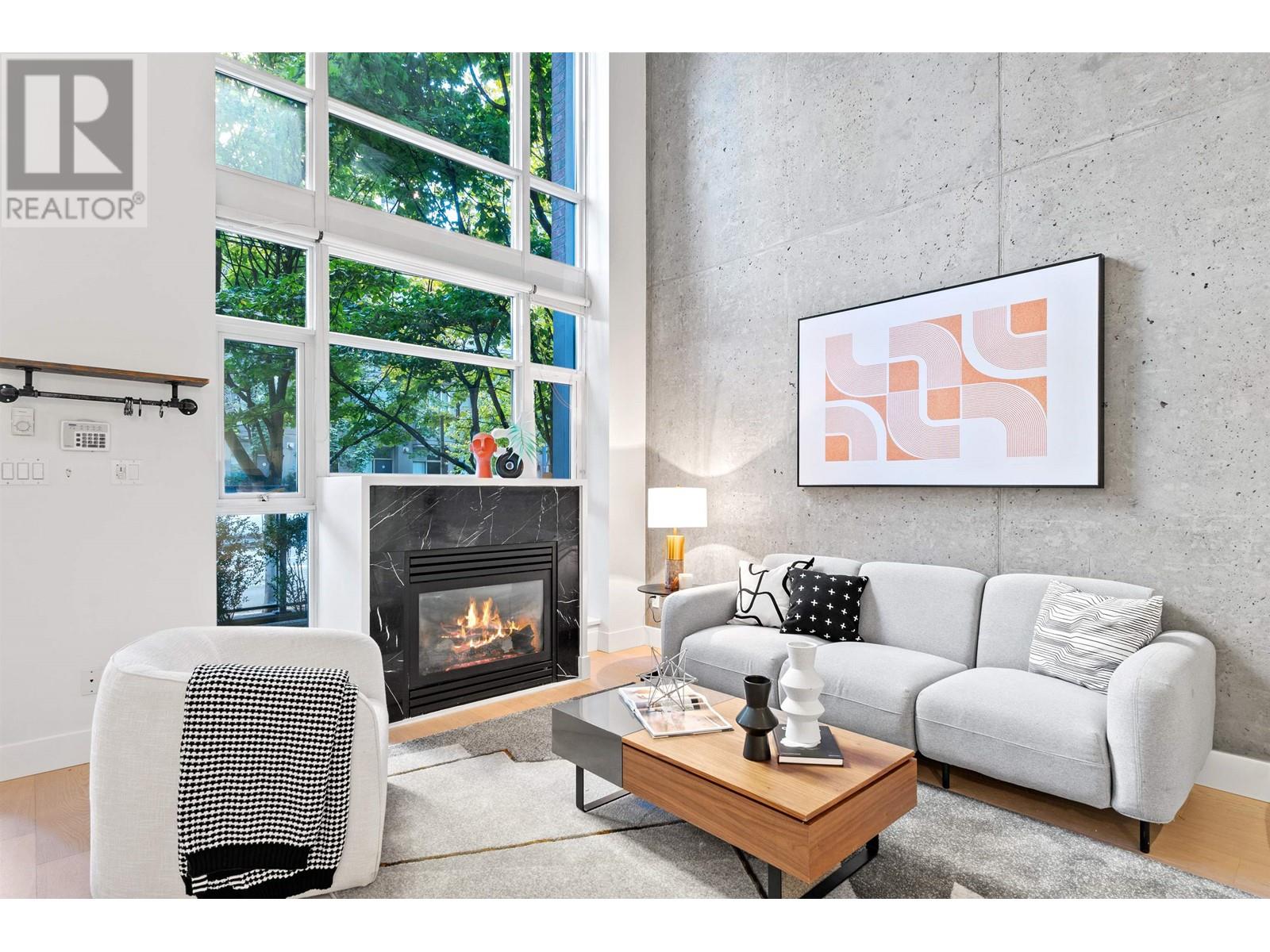 986 RICHARDS STREET, vancouver, British Columbia