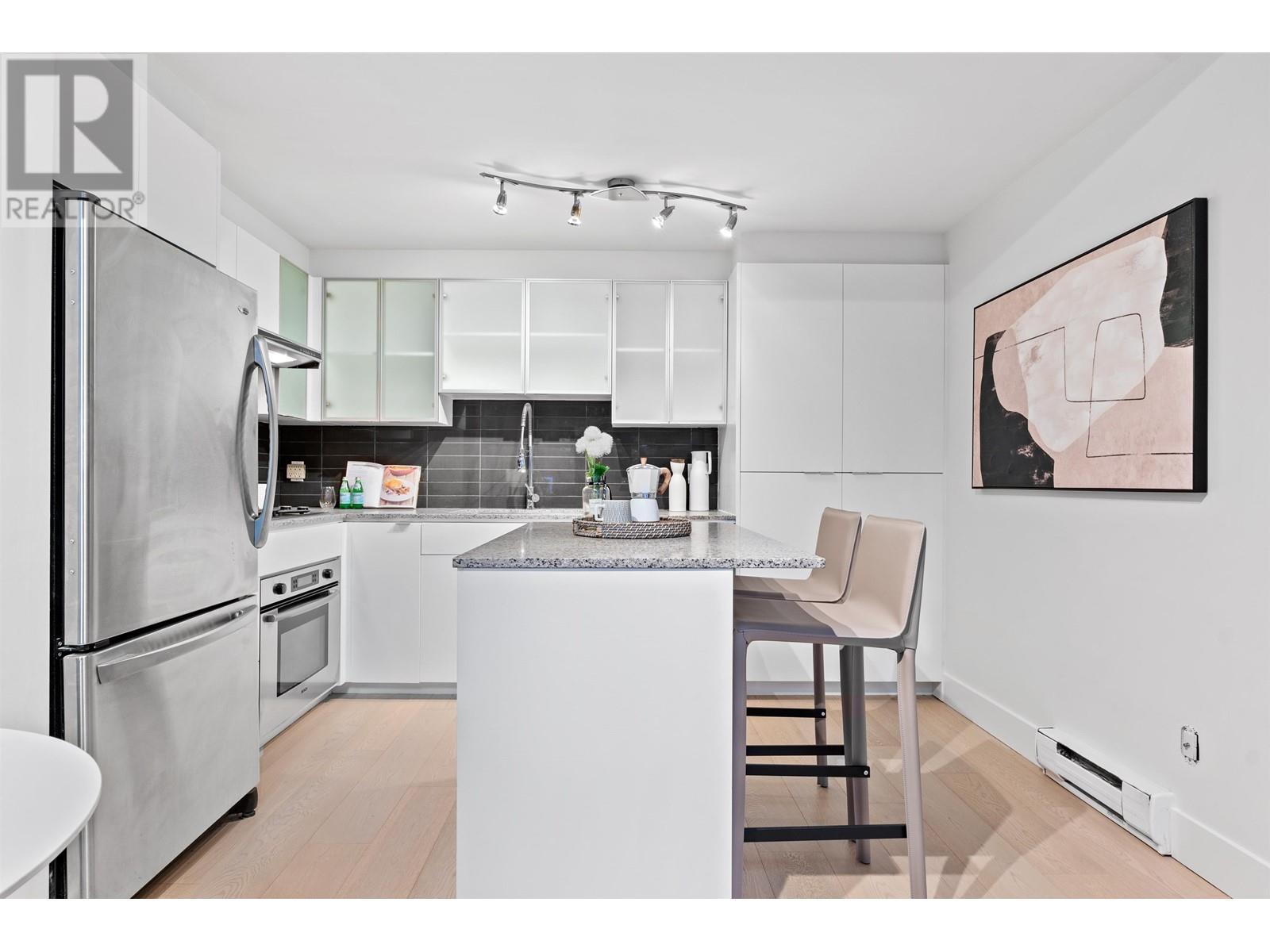 986 Richards Street, Vancouver, British Columbia  V6B 3C1 - Photo 10 - R2829104