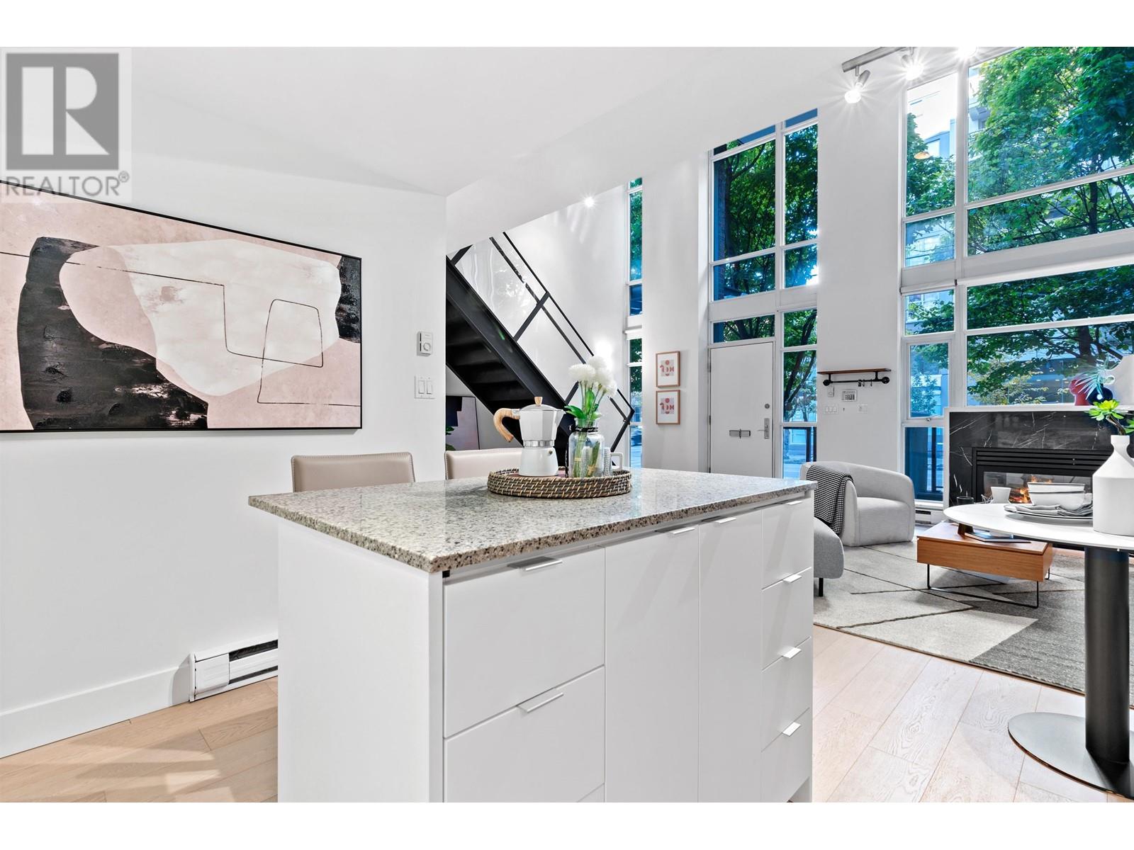 986 Richards Street, Vancouver, British Columbia  V6B 3C1 - Photo 9 - R2829104