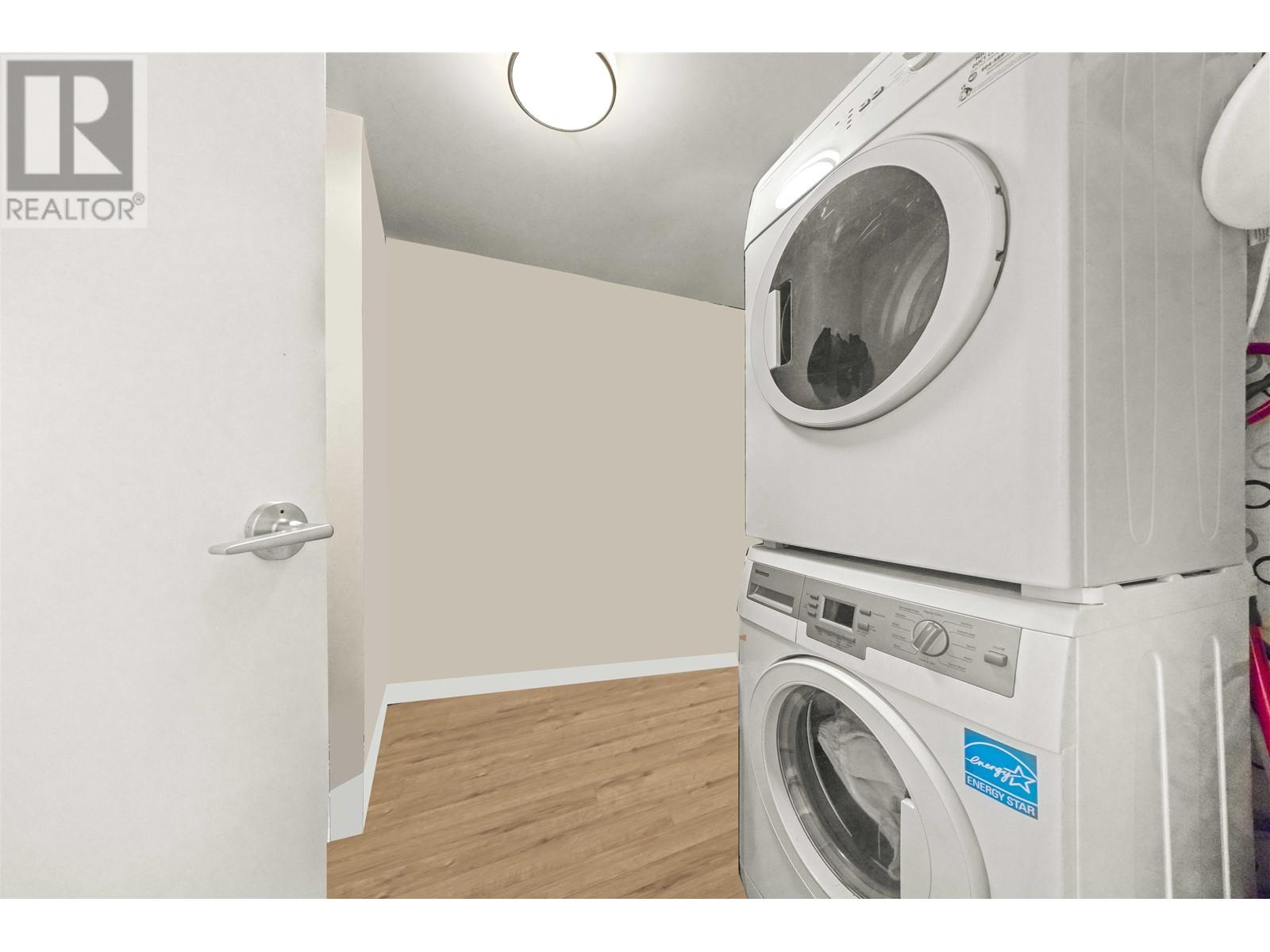 325 1783 Manitoba Street, Vancouver, British Columbia  V5Y 0K1 - Photo 2 - R2829128