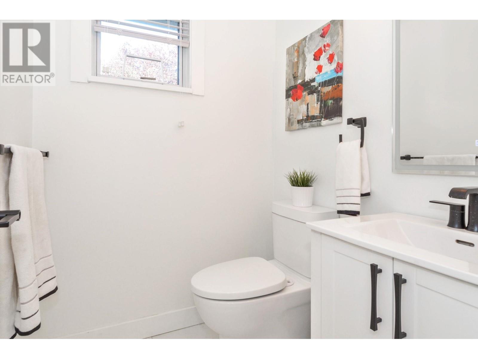 12 901 W 17th Street, North Vancouver, British Columbia  V7P 1V8 - Photo 11 - R2829130