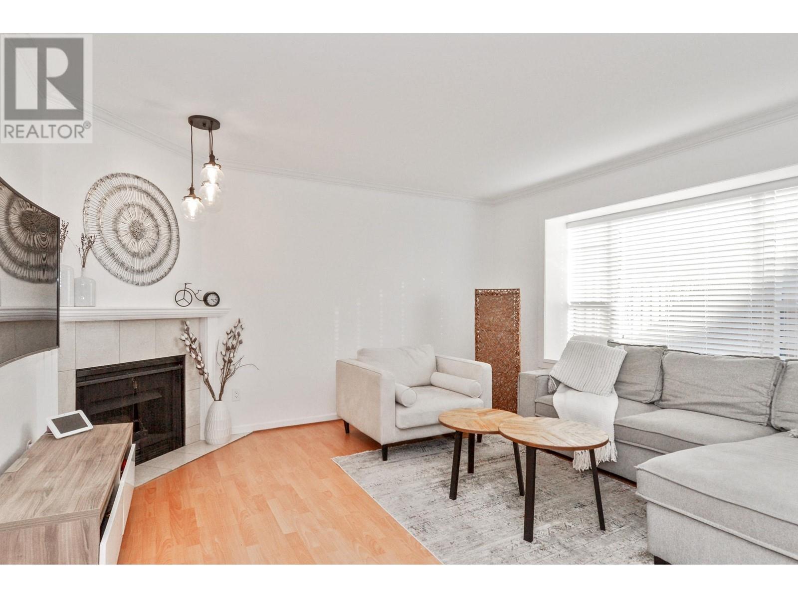 12 901 W 17th Street, North Vancouver, British Columbia  V7P 1V8 - Photo 3 - R2829130