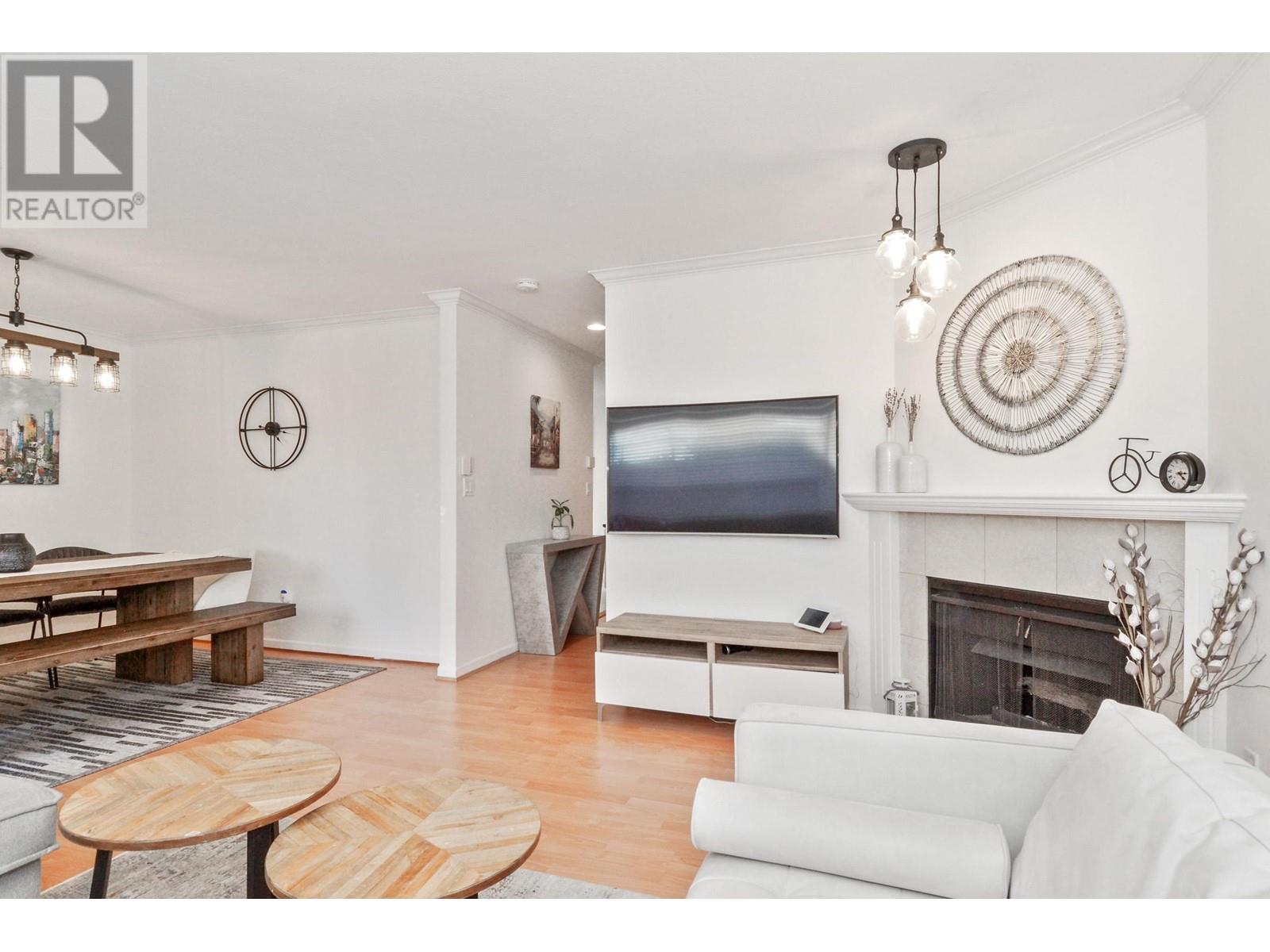 12 901 W 17th Street, North Vancouver, British Columbia  V7P 1V8 - Photo 4 - R2829130