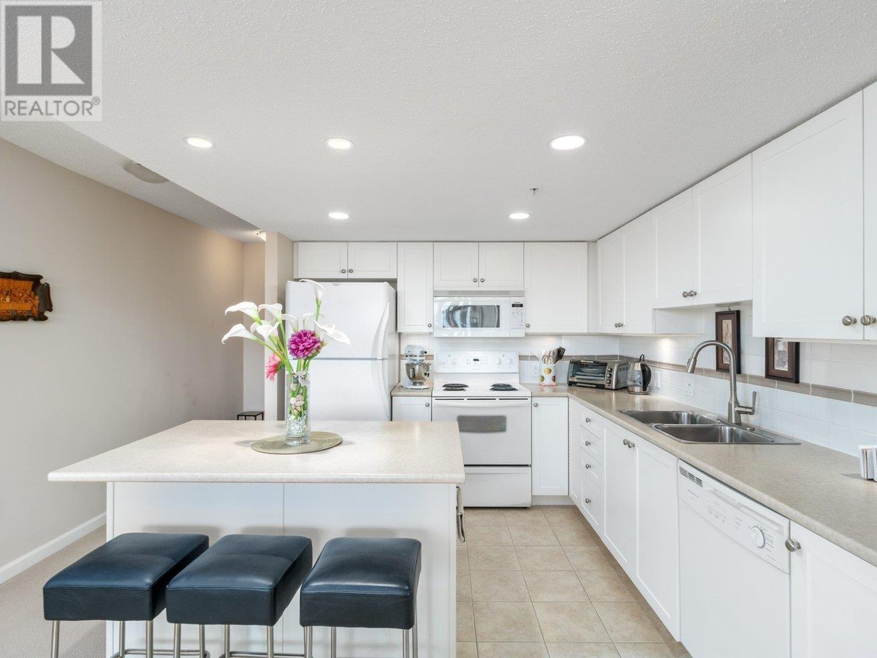 902 615 Hamilton Street, New Westminster, British Columbia  V3M 7A7 - Photo 8 - R2829134