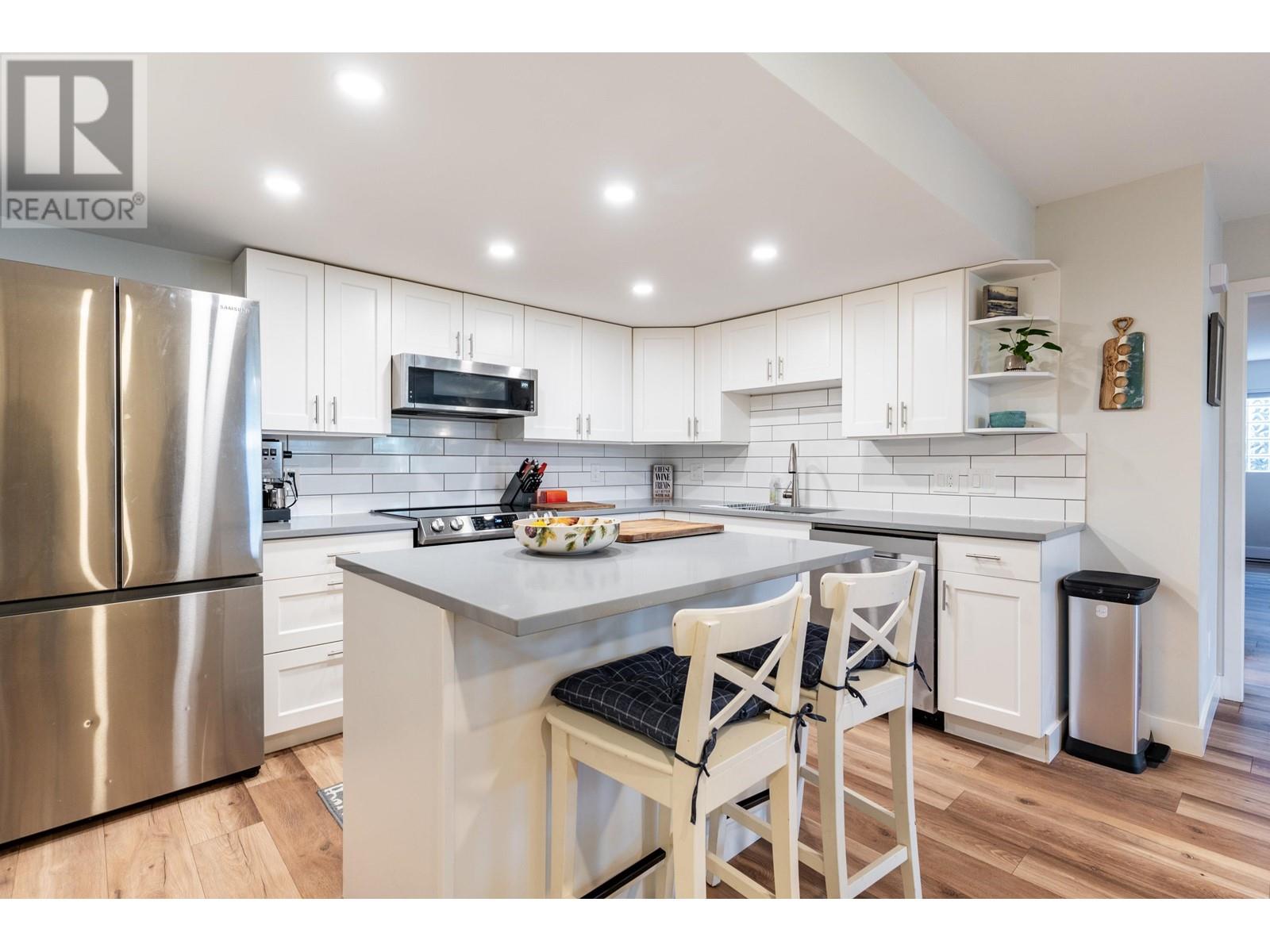 1118 Orr Drive, Port Coquitlam, British Columbia  V3C 6H2 - Photo 10 - R2829136