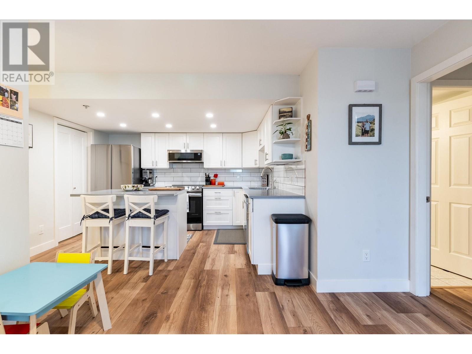 1118 Orr Drive, Port Coquitlam, British Columbia  V3C 6H2 - Photo 12 - R2829136