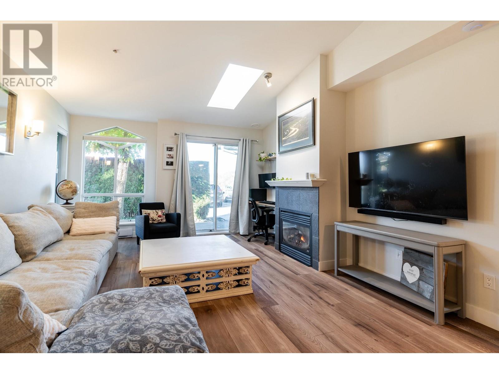 1118 Orr Drive, Port Coquitlam, British Columbia  V3C 6H2 - Photo 5 - R2829136