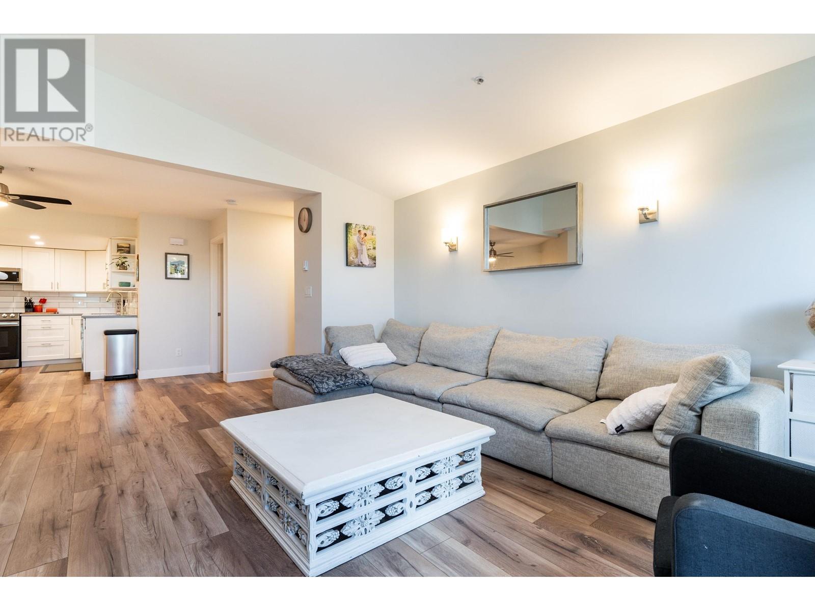 1118 Orr Drive, Port Coquitlam, British Columbia  V3C 6H2 - Photo 6 - R2829136