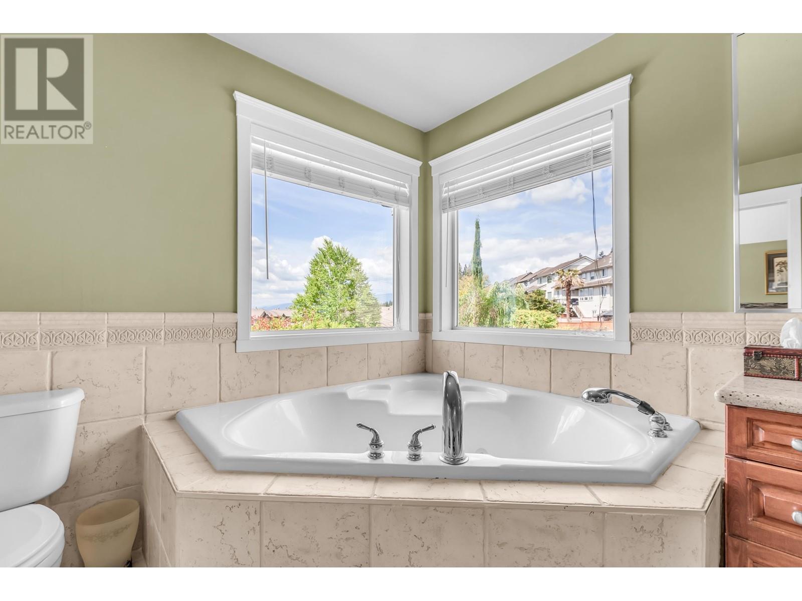 23746 Rock Ridge Drive, Maple Ridge, British Columbia  V4R 2W2 - Photo 24 - R2807034