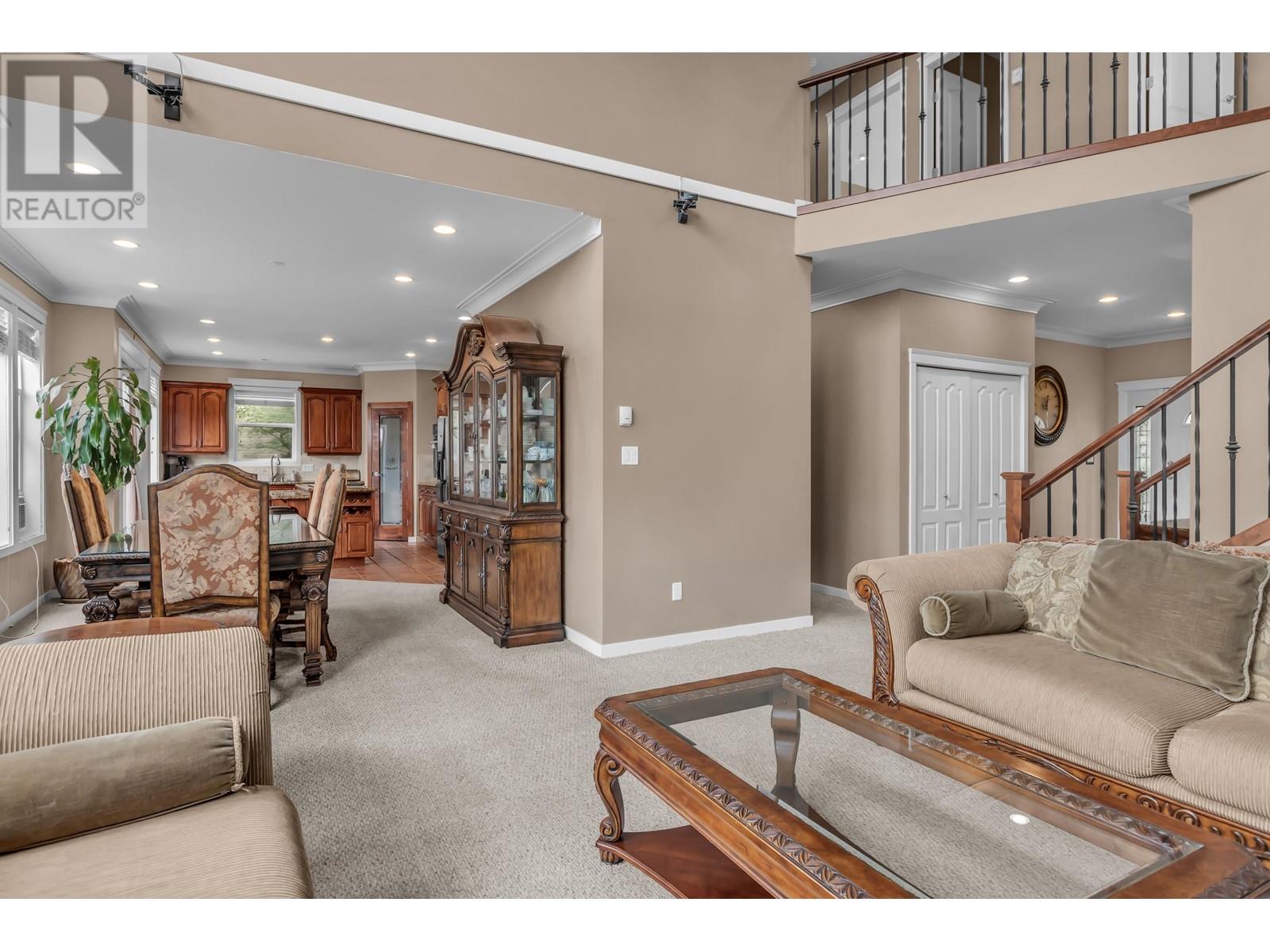 23746 Rock Ridge Drive, Maple Ridge, British Columbia  V4R 2W2 - Photo 10 - R2807034