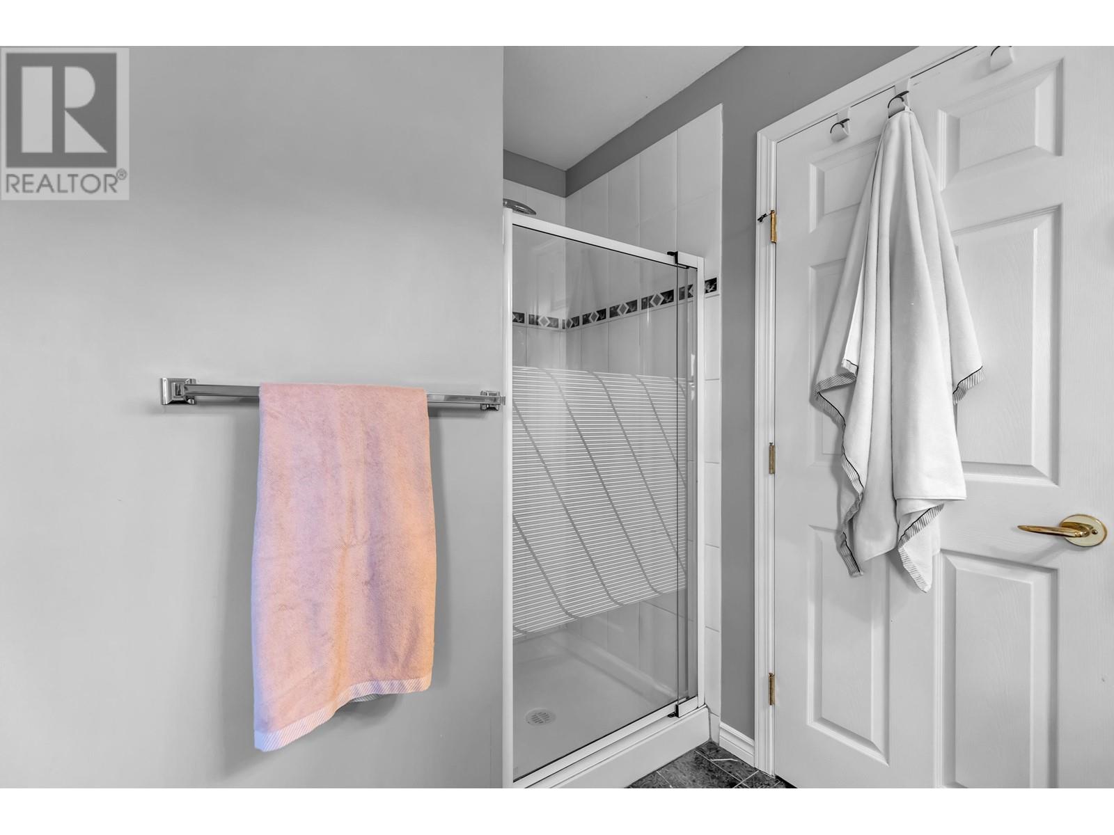 23804 Kanaka Way, Maple Ridge, British Columbia  V2W 1E5 - Photo 19 - R2814698