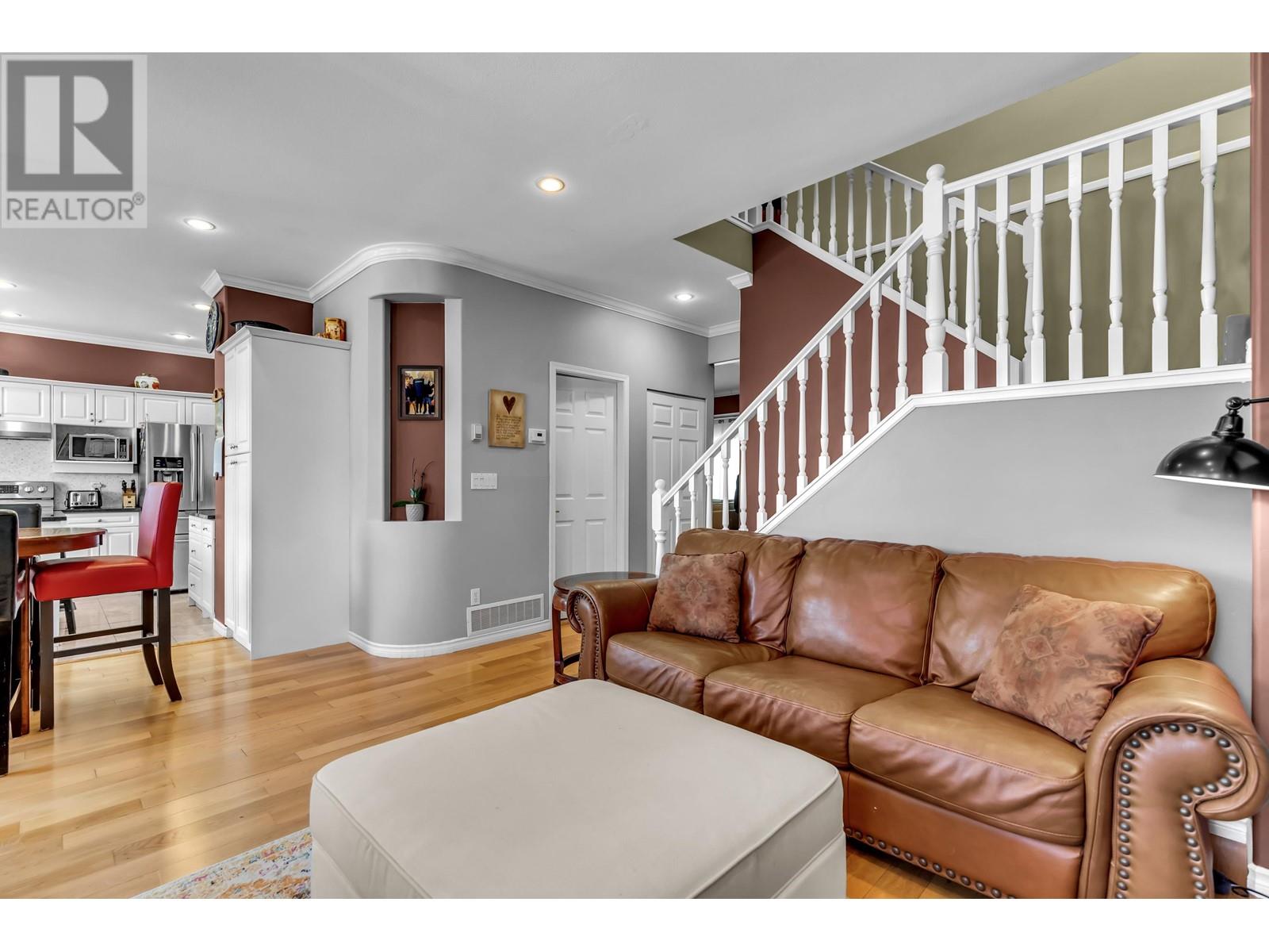 23804 Kanaka Way, Maple Ridge, British Columbia  V2W 1E5 - Photo 14 - R2814698