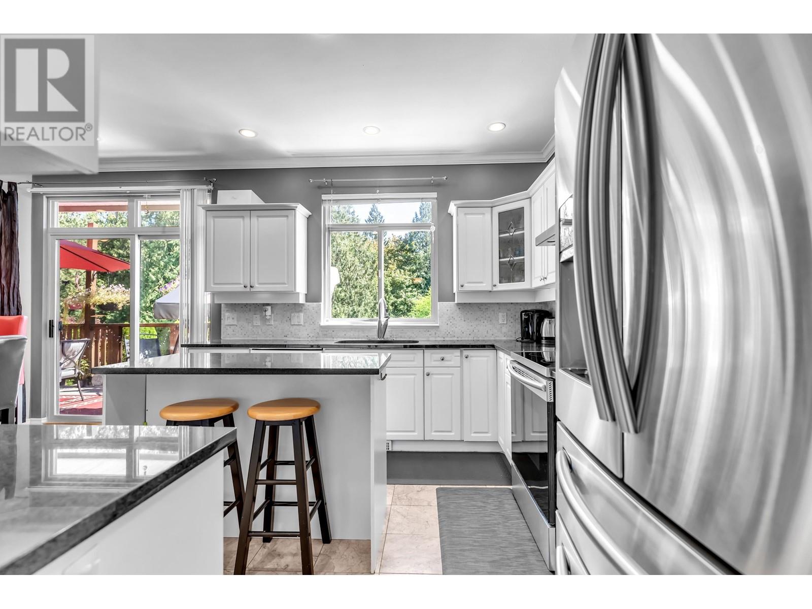 23804 Kanaka Way, Maple Ridge, British Columbia  V2W 1E5 - Photo 7 - R2814698