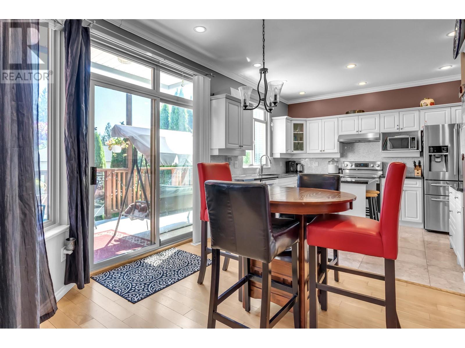 23804 Kanaka Way, Maple Ridge, British Columbia  V2W 1E5 - Photo 12 - R2814698