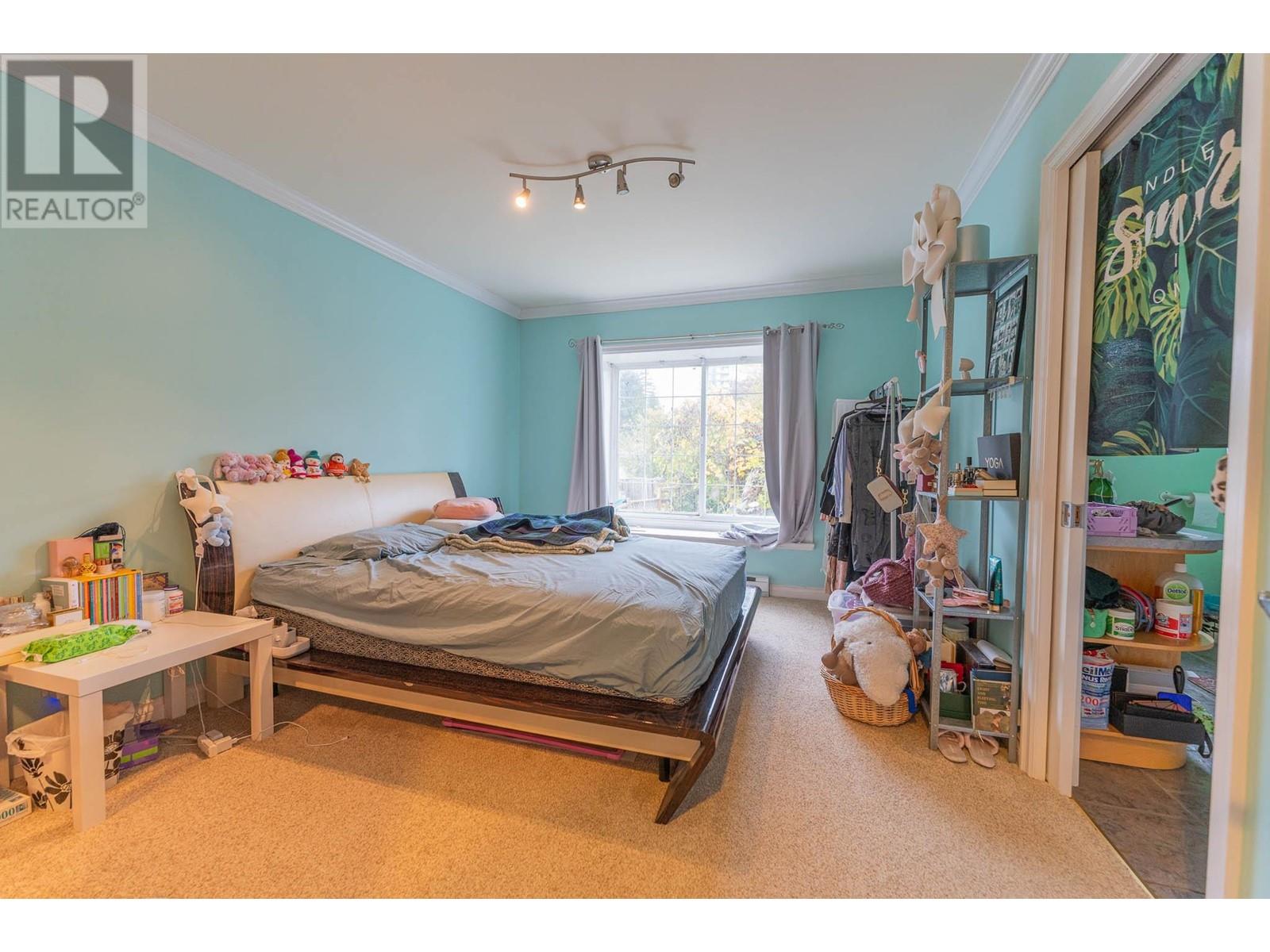 605 Dansey Avenue, Coquitlam, British Columbia  V3K 3E9 - Photo 11 - R2814442