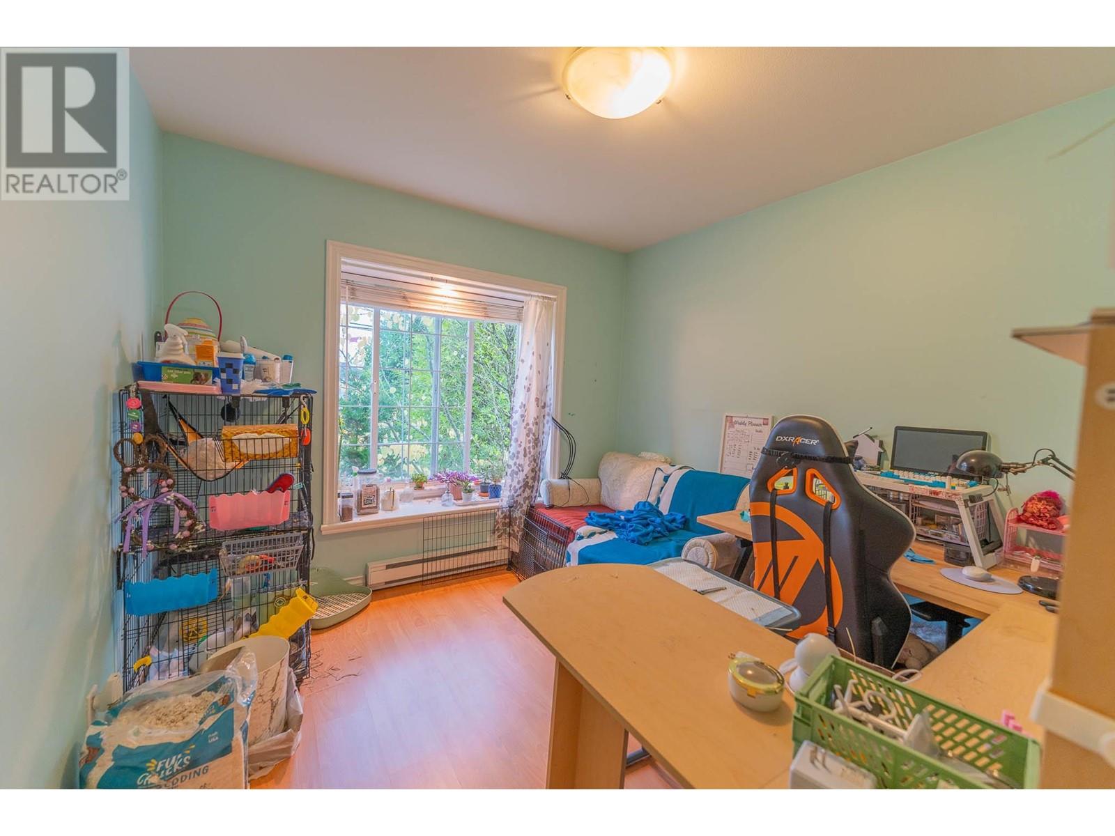 605 Dansey Avenue, Coquitlam, British Columbia  V3K 3E9 - Photo 10 - R2814442