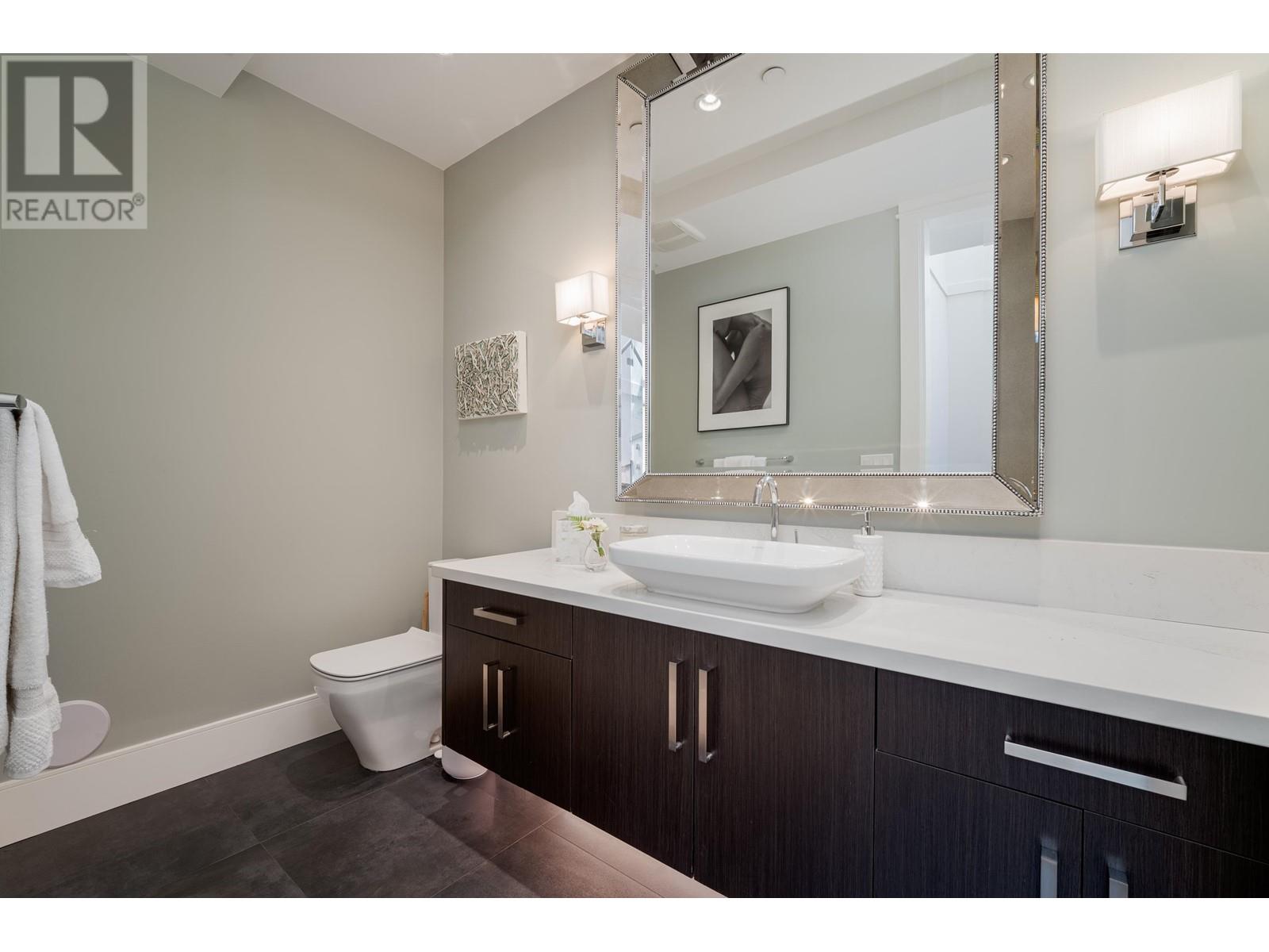 3905 Southridge Avenue, West Vancouver, British Columbia  V7V 3H9 - Photo 9 - R2828983