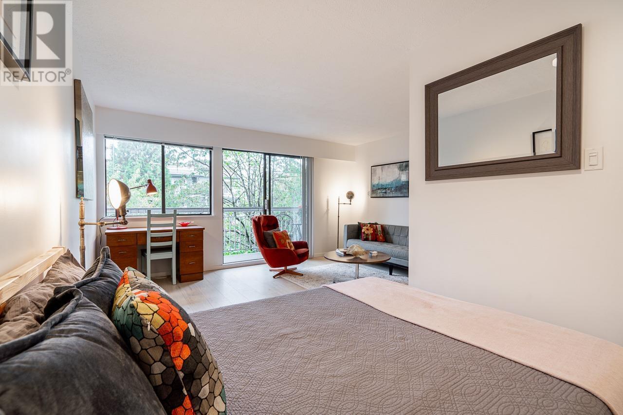 211 1950 W 8th Avenue, Vancouver, British Columbia  V6J 1W3 - Photo 11 - R2829161