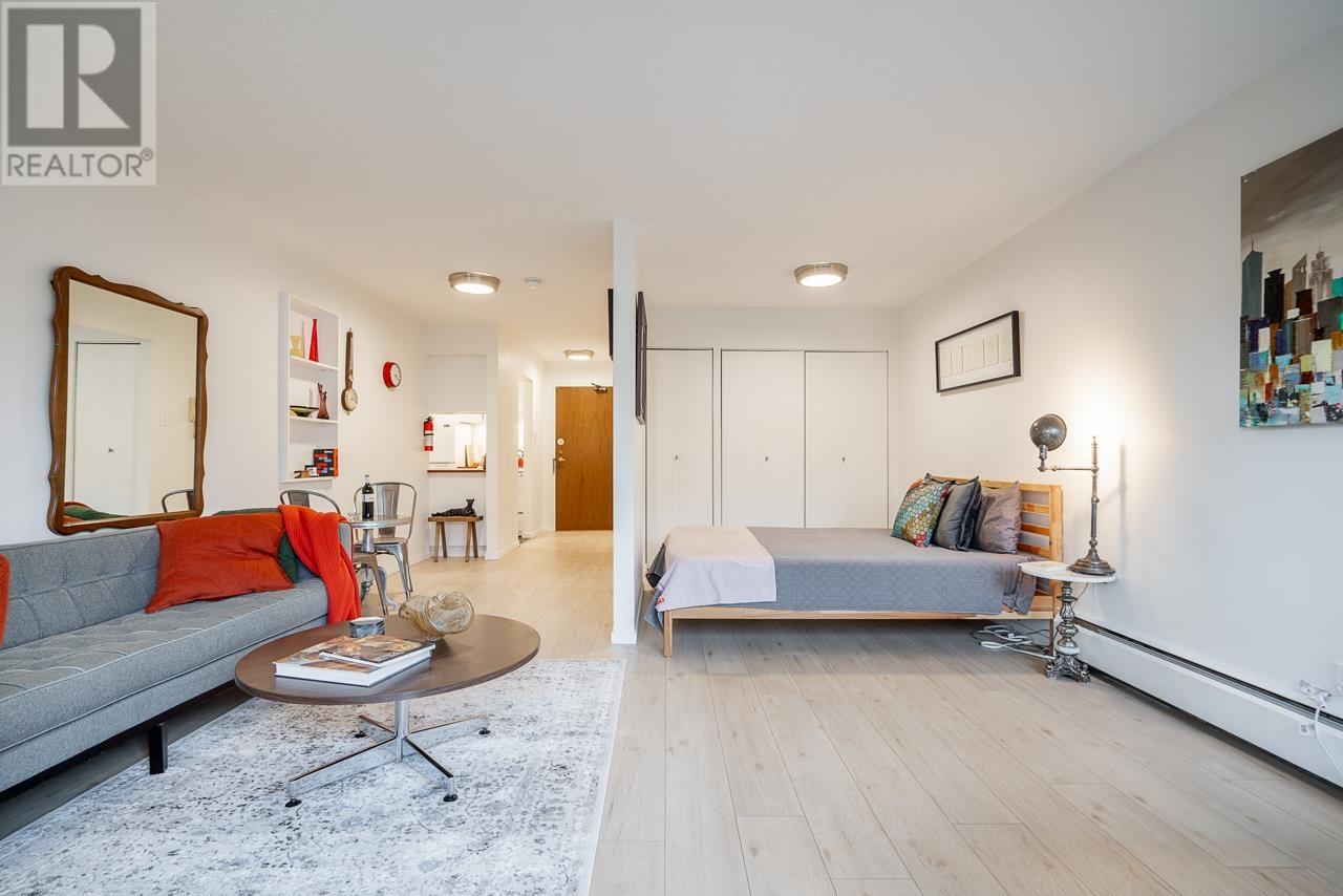 211 1950 W 8th Avenue, Vancouver, British Columbia  V6J 1W3 - Photo 14 - R2829161