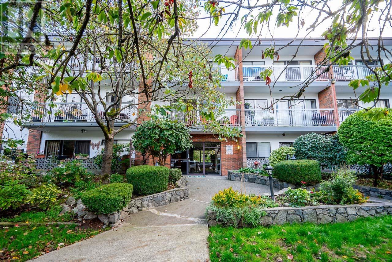 211 1950 W 8th Avenue, Vancouver, British Columbia  V6J 1W3 - Photo 4 - R2829161