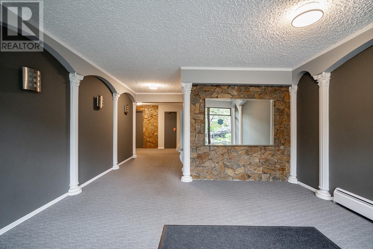 211 1950 W 8th Avenue, Vancouver, British Columbia  V6J 1W3 - Photo 5 - R2829161