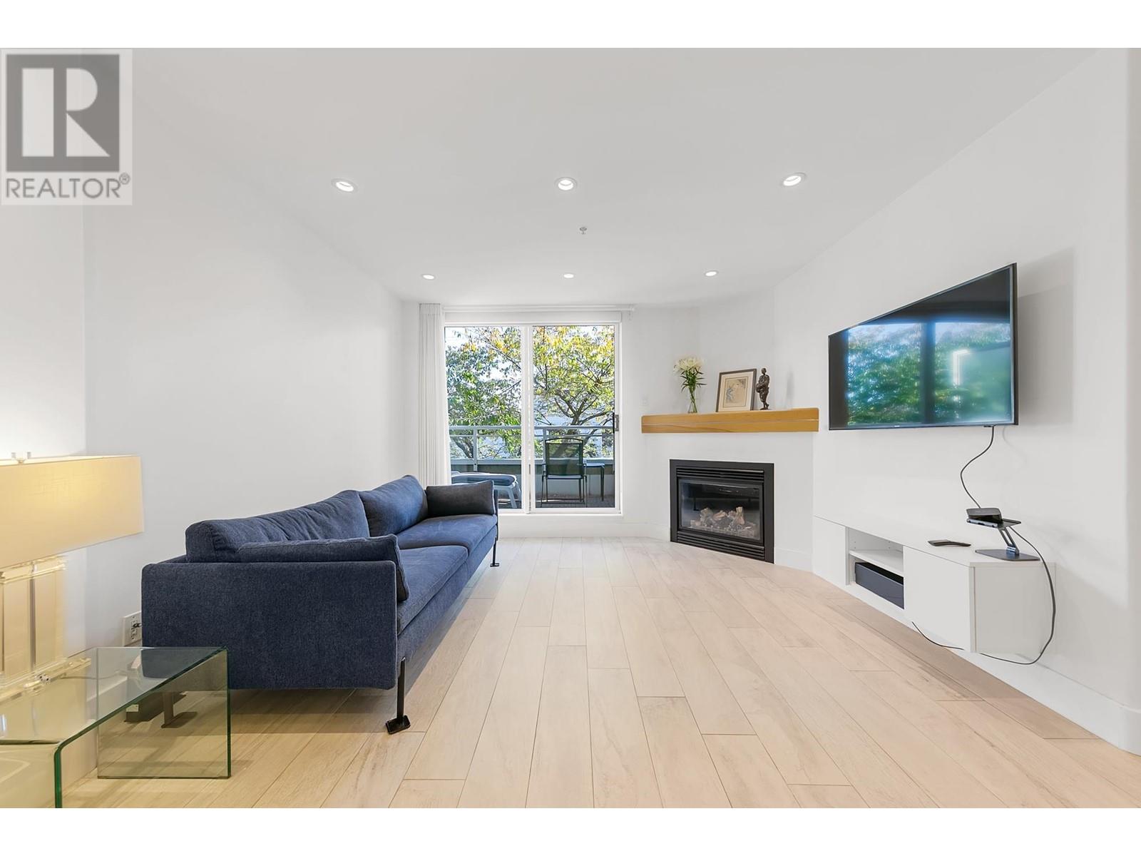 208 1979 Yew Street, Vancouver, British Columbia  V6K 4R9 - Photo 13 - R2829172