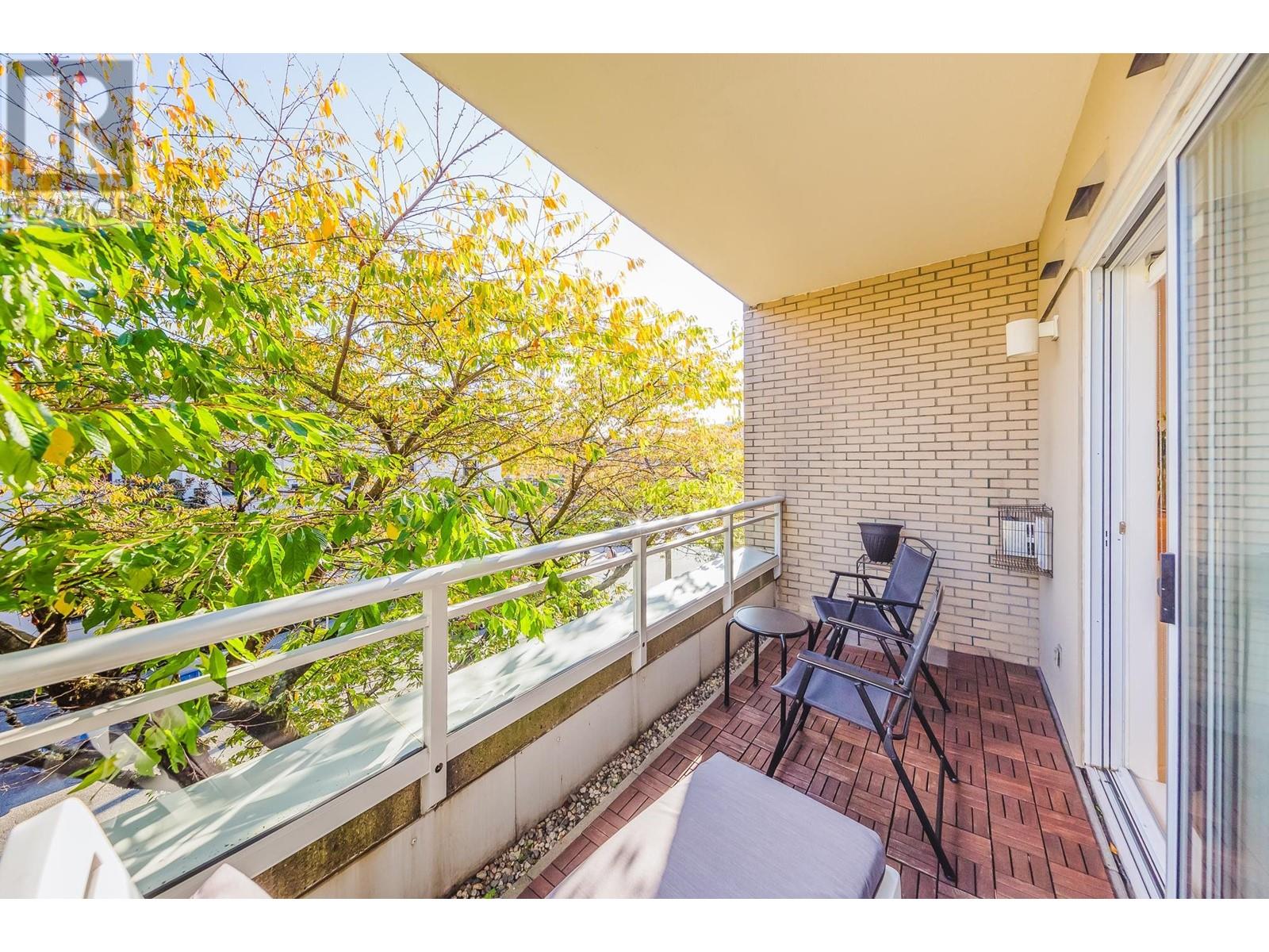 208 1979 Yew Street, Vancouver, British Columbia  V6K 4R9 - Photo 16 - R2829172
