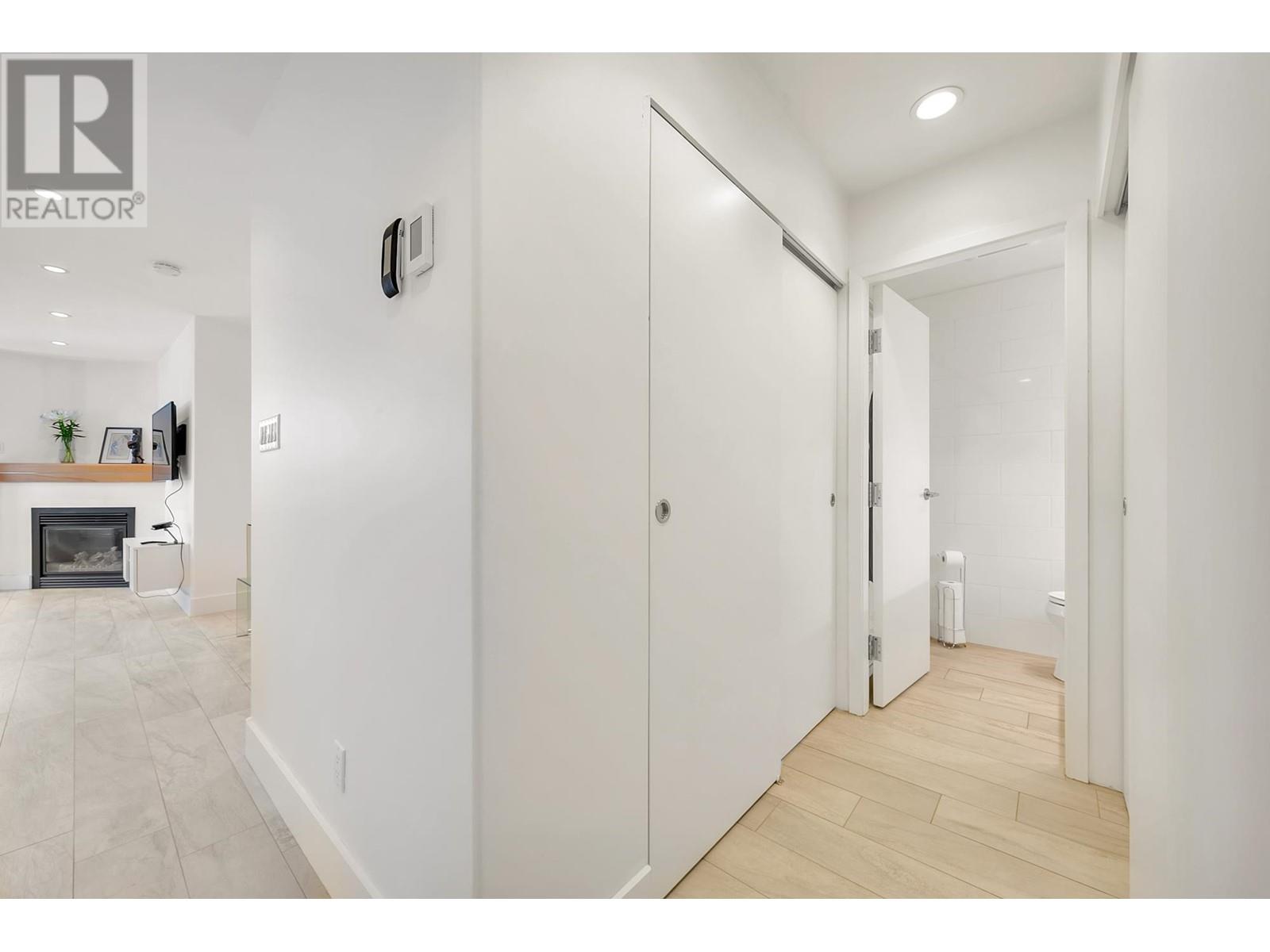 208 1979 Yew Street, Vancouver, British Columbia  V6K 4R9 - Photo 23 - R2829172