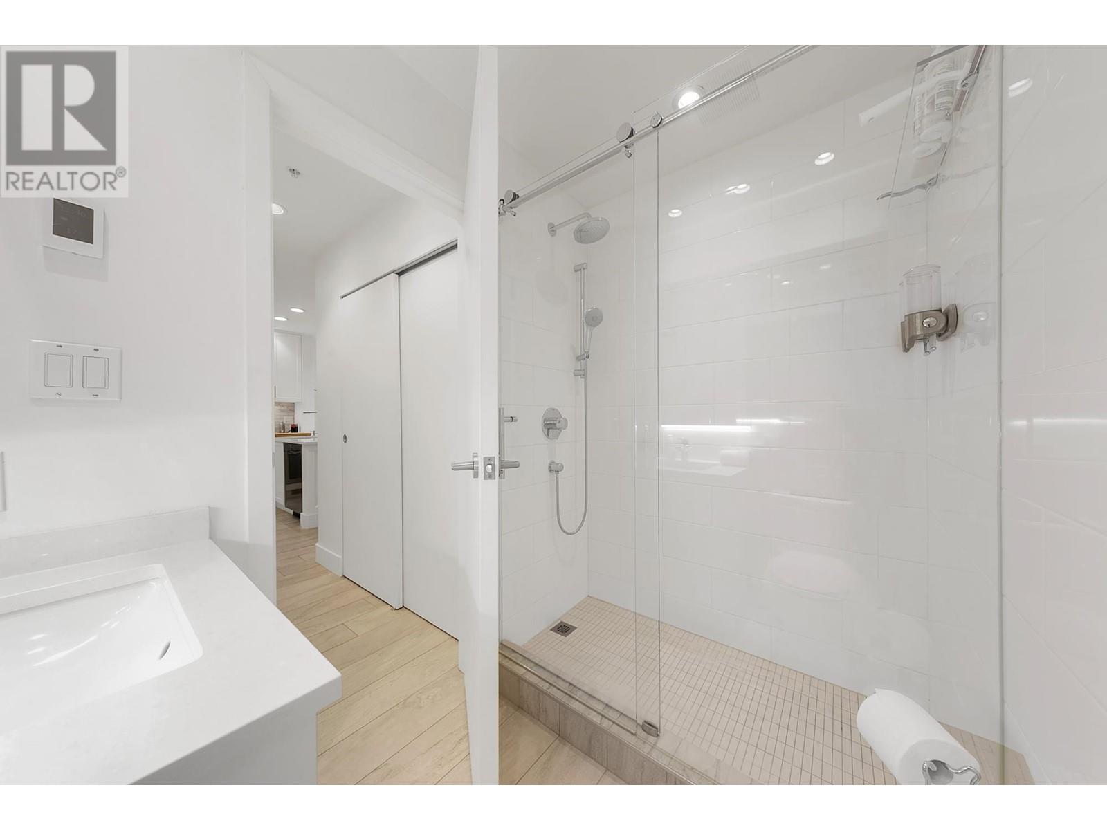 208 1979 Yew Street, Vancouver, British Columbia  V6K 4R9 - Photo 25 - R2829172