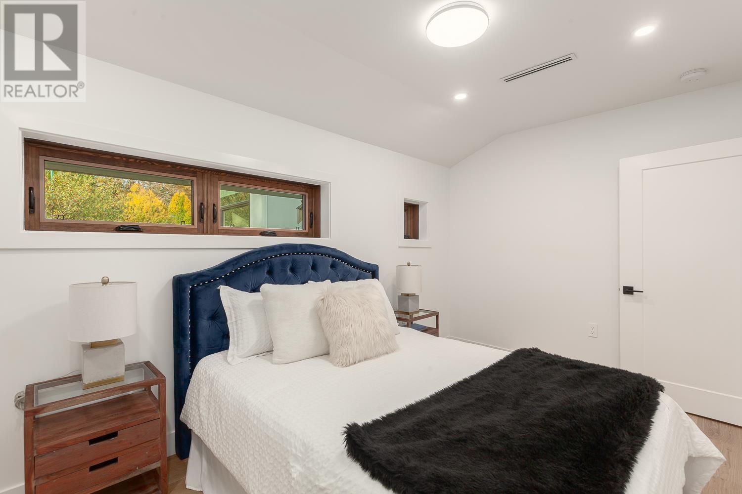 1211 W 16th Avenue, Vancouver, British Columbia  V6J 2L7 - Photo 30 - R2829196