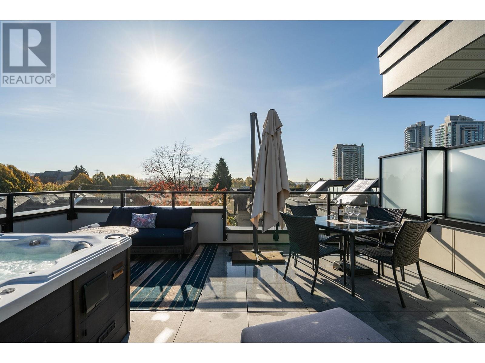 13 856 ORWELL STREET, north vancouver, British Columbia
