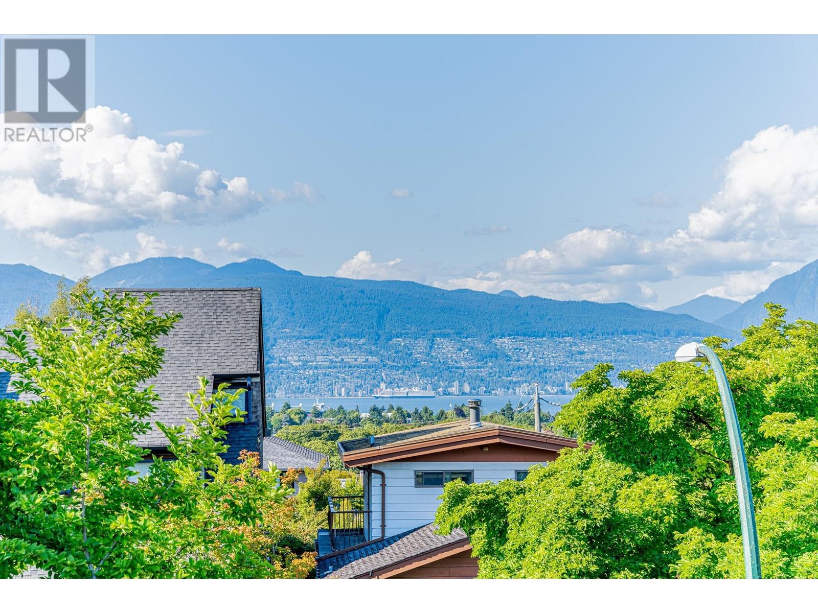 3276 W 21ST AVENUE, vancouver, British Columbia
