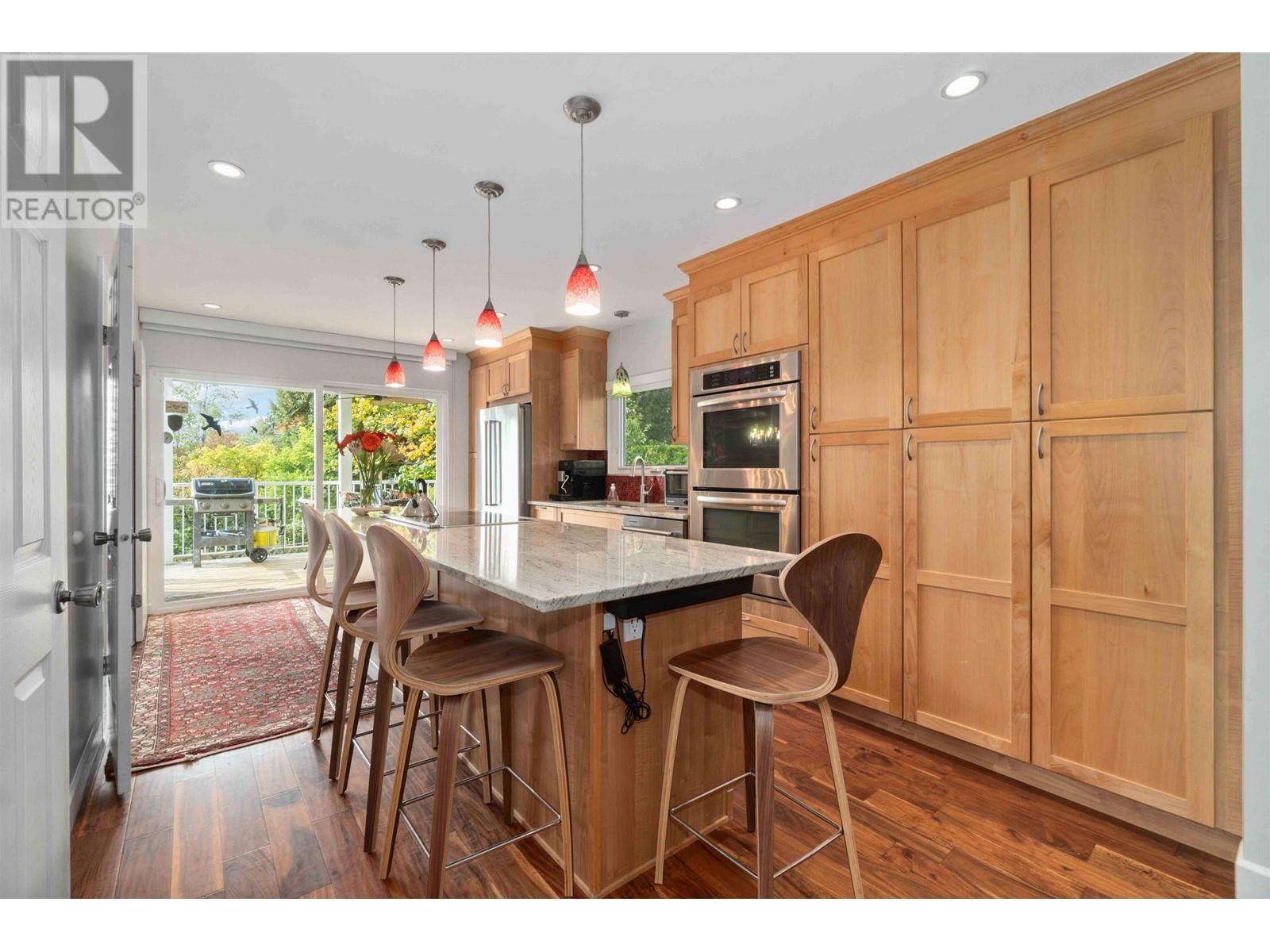 1381 Glen Abbey Drive, Burnaby, British Columbia  V5A 3Y3 - Photo 2 - R2829158