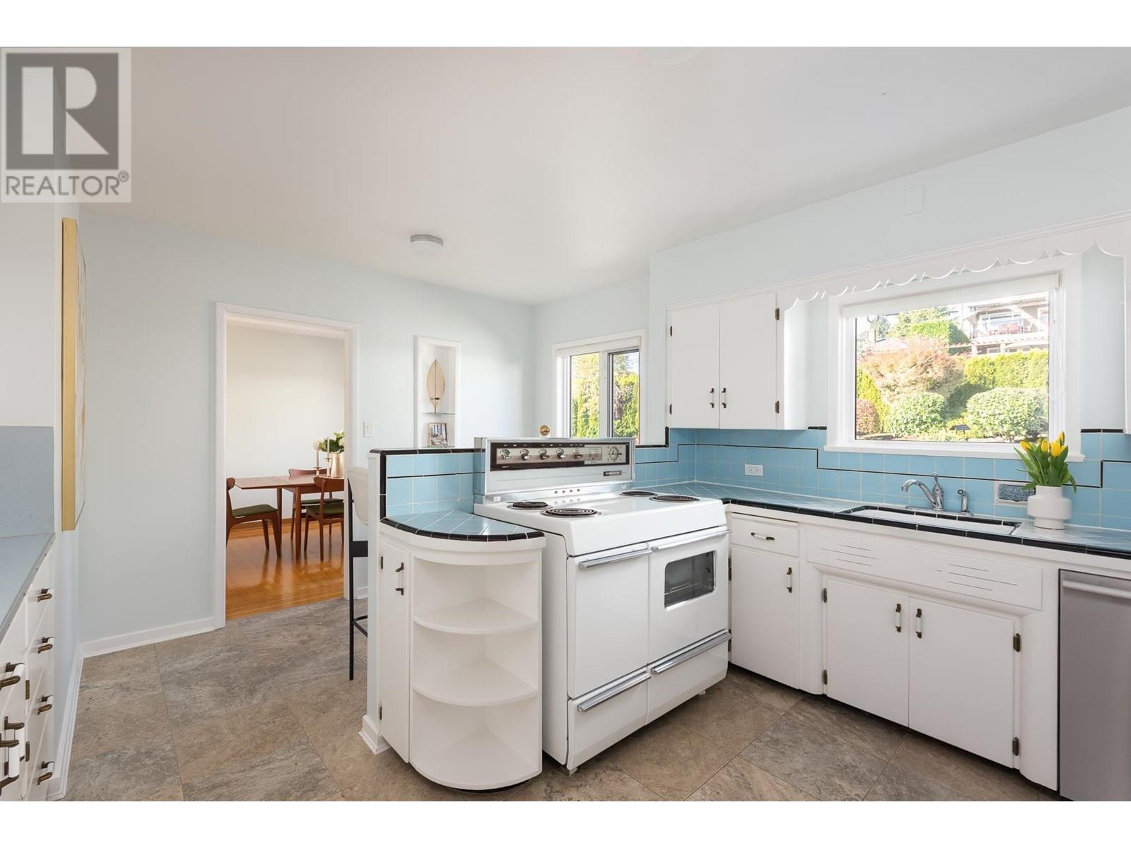 139 E Durham Street, New Westminster, British Columbia  V3L 4J1 - Photo 8 - R2829159