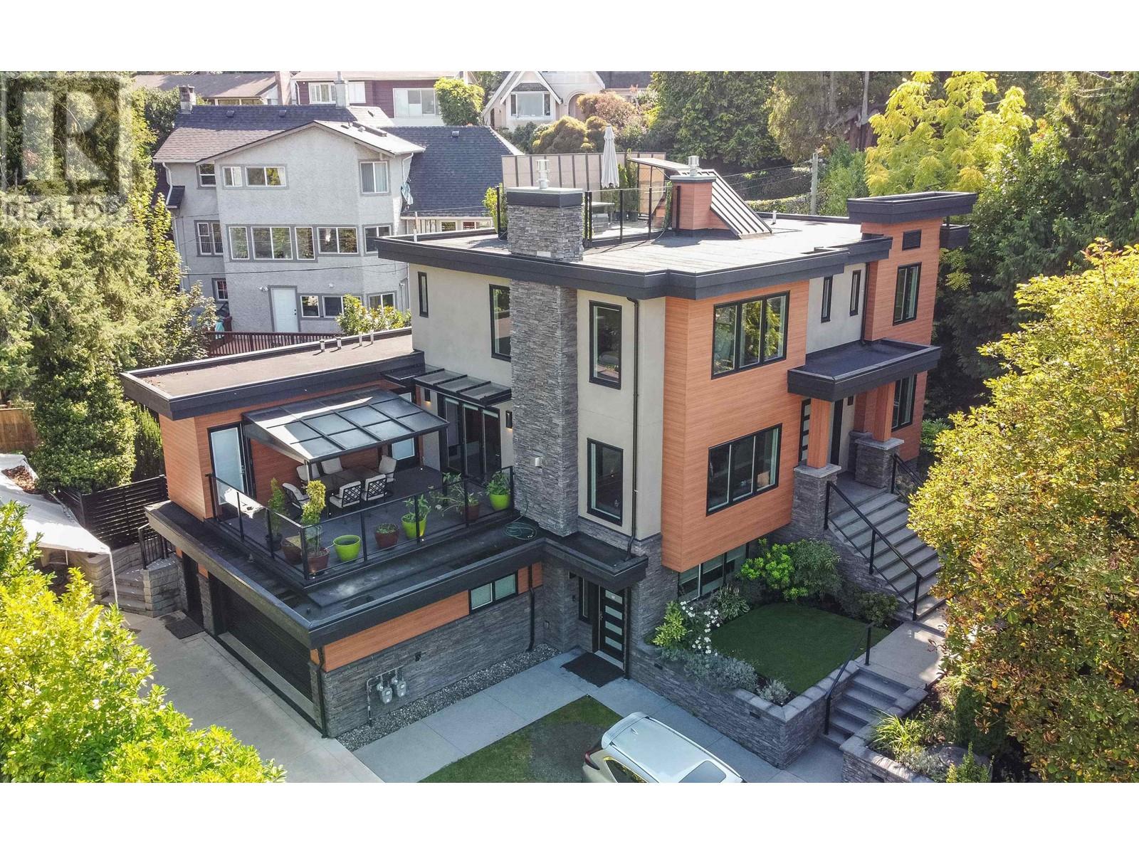 4962 ARBUTUS STREET, vancouver, British Columbia