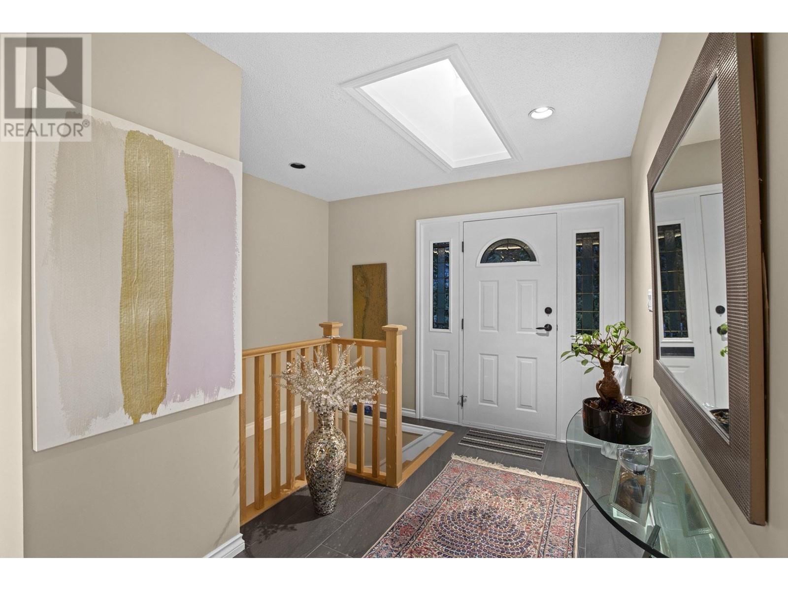 4641 Woodburn Road, West Vancouver, British Columbia  V7S 2W7 - Photo 3 - R2829231