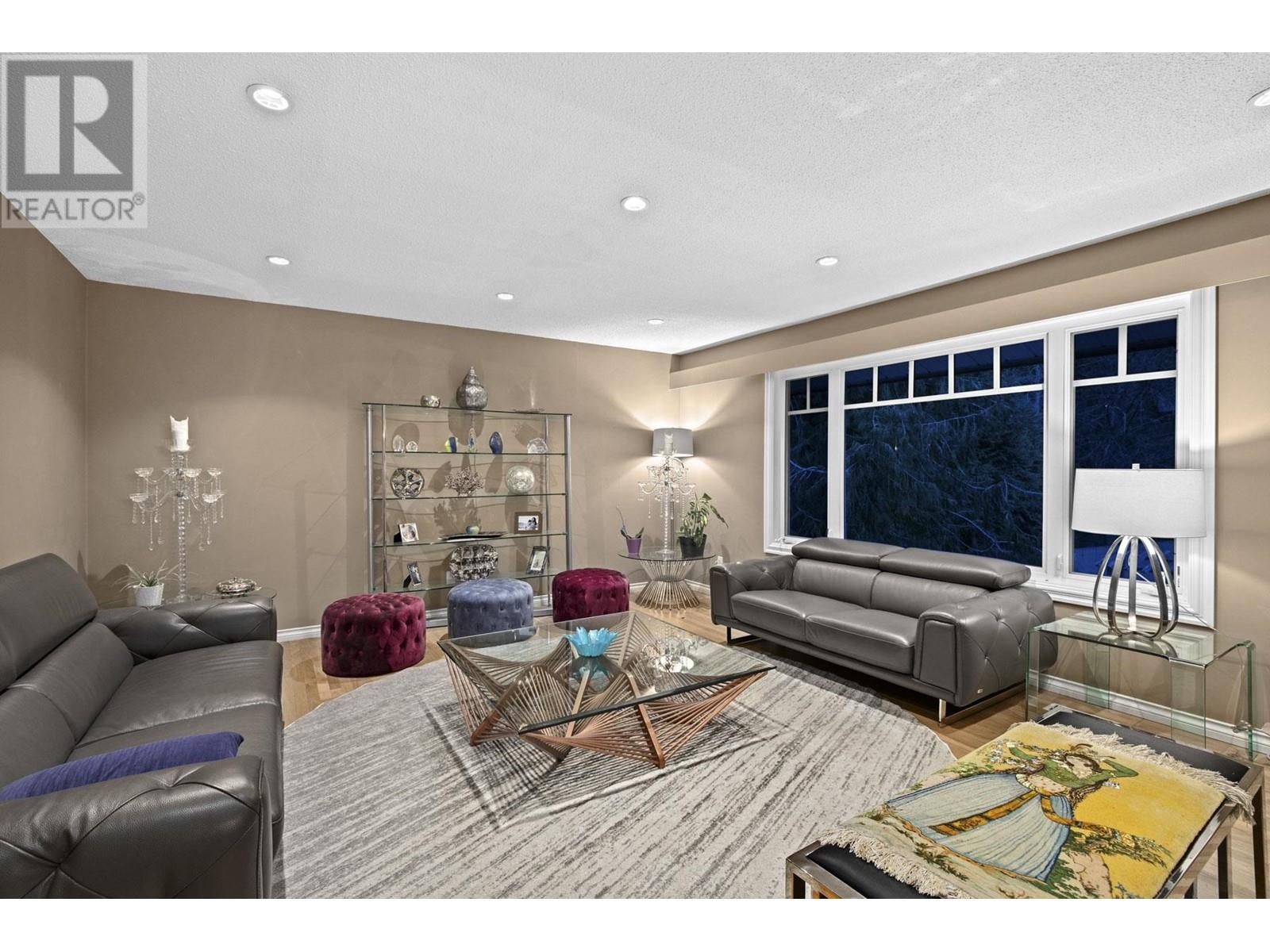 4641 Woodburn Road, West Vancouver, British Columbia  V7S 2W7 - Photo 4 - R2829231
